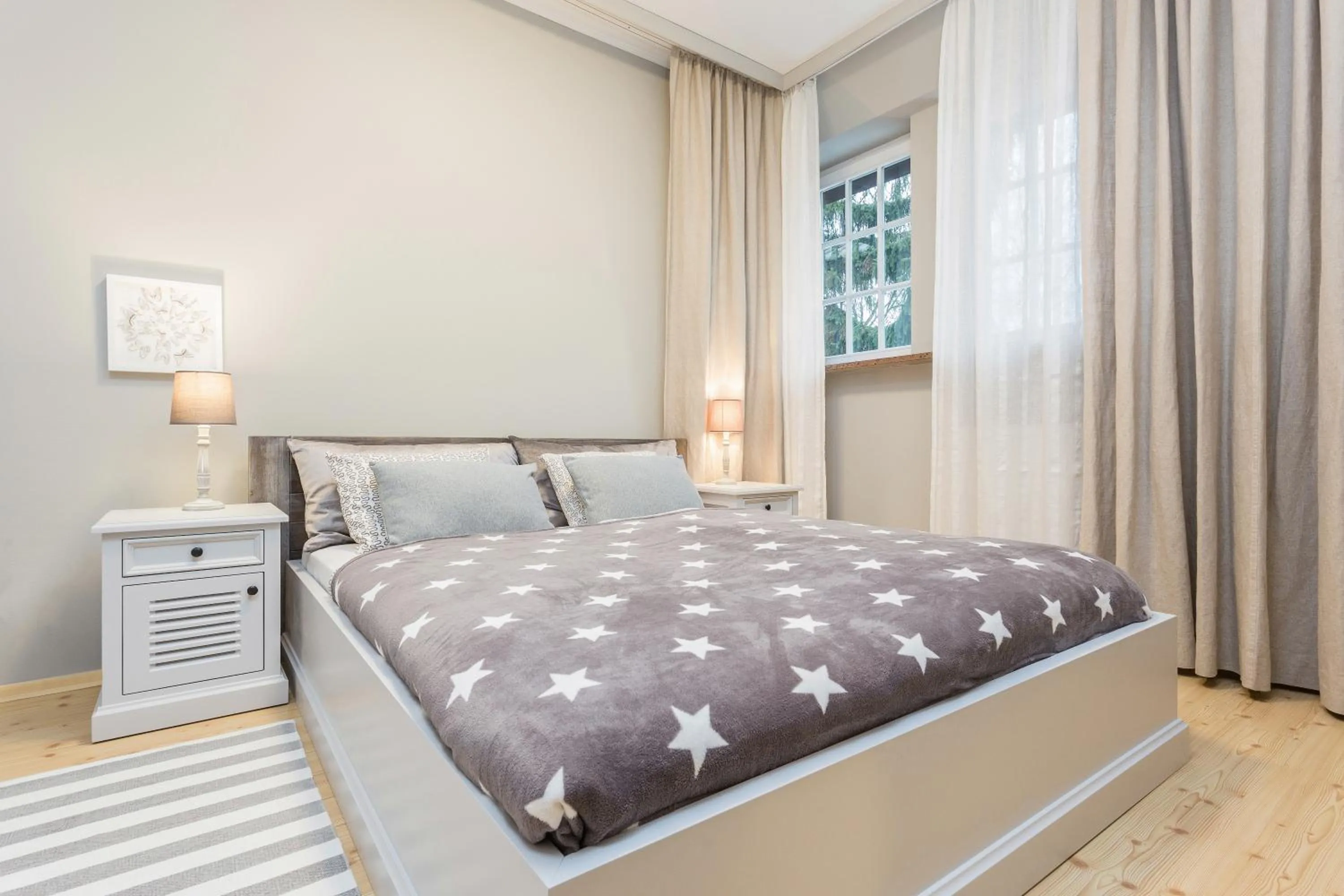 Bedroom, Bed in Mon Plaisir
