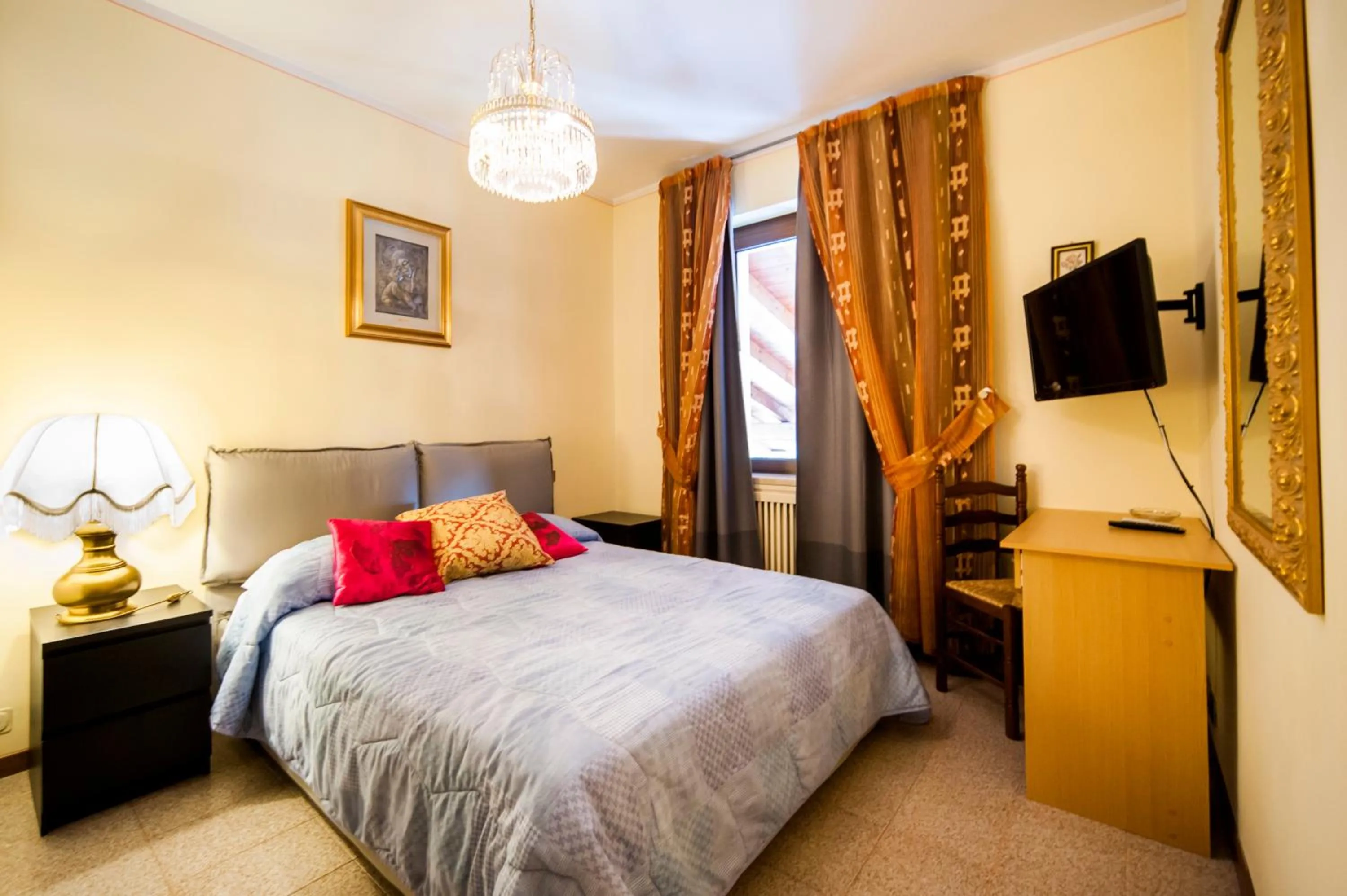 TV and multimedia in G&G Bed&Breakfast and apartments