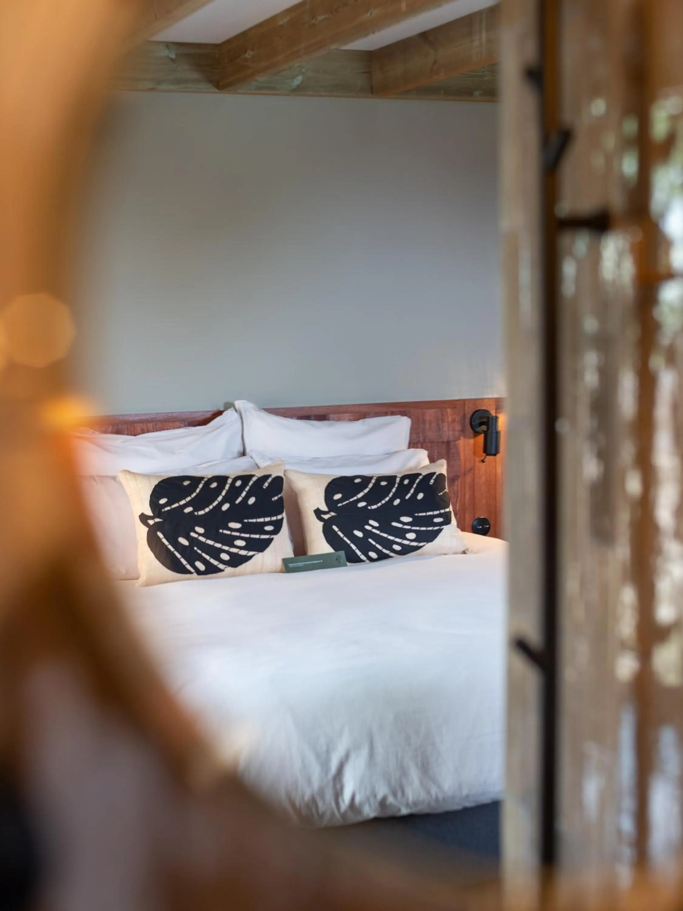 Bedroom, Bed in Hôtel le Tuit-Tuit