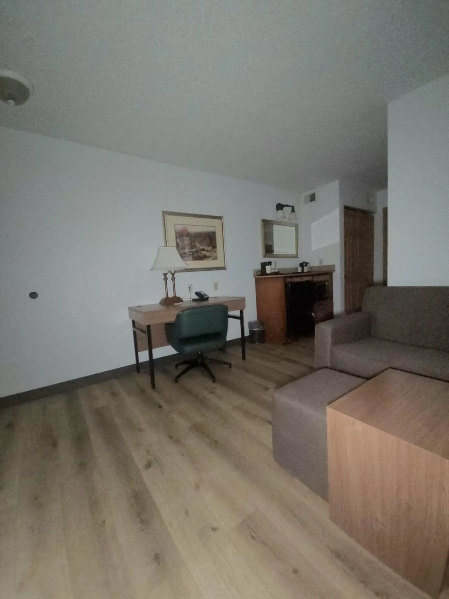 Living room in Wingate by Wyndham Youngstown - Austintown