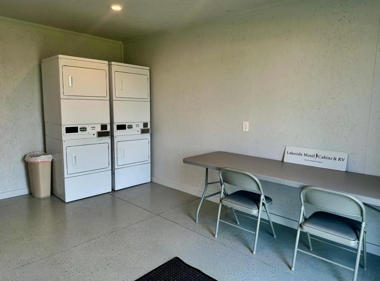 Lakeside Motel, Cabins and RV