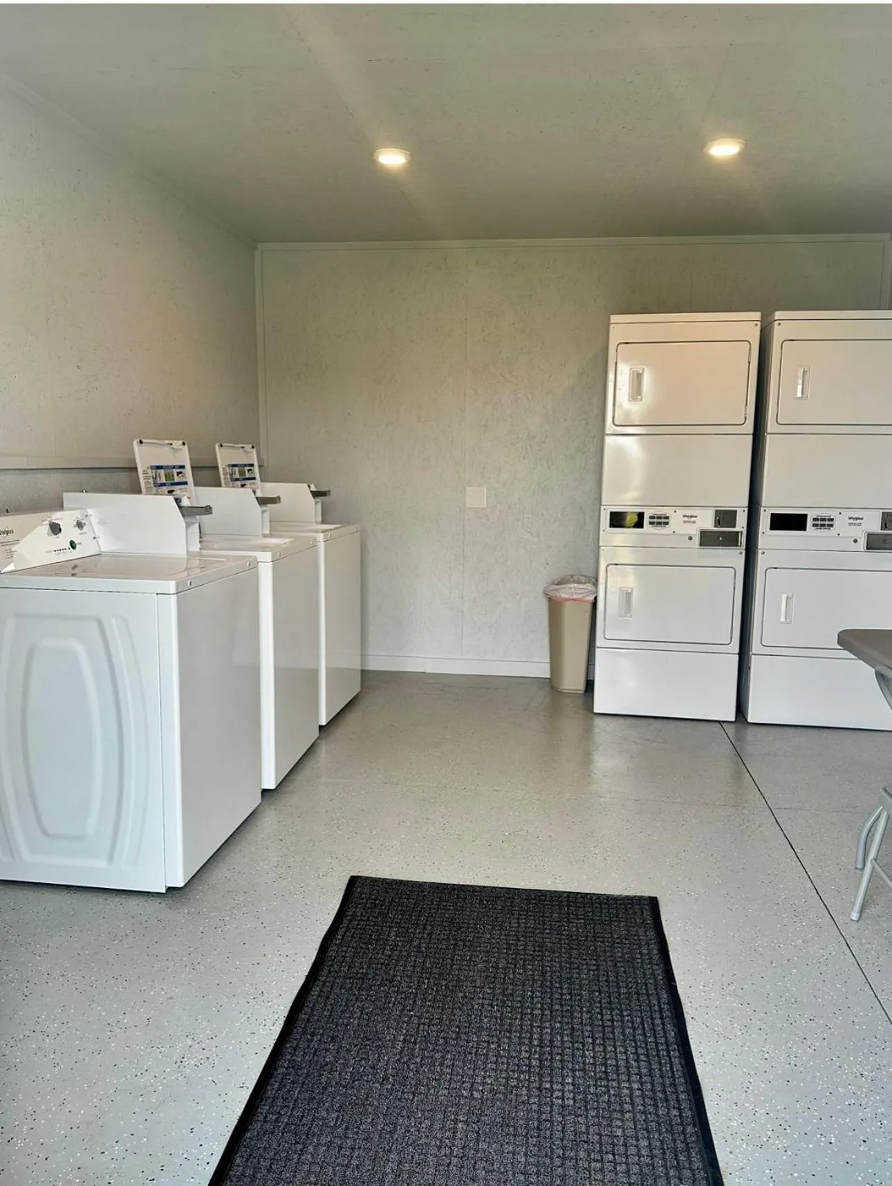 Lakeside Motel, Cabins and RV