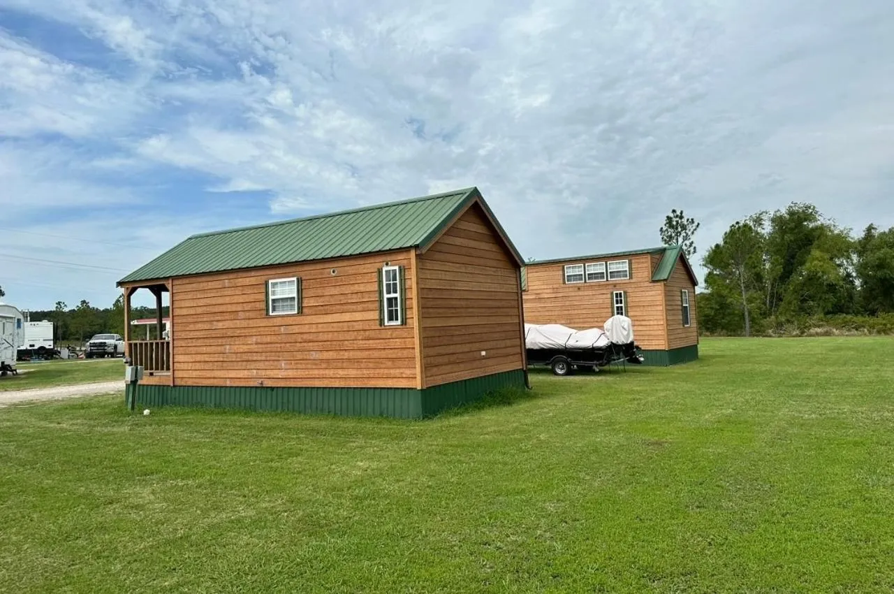 Lakeside Motel, Cabins and RV