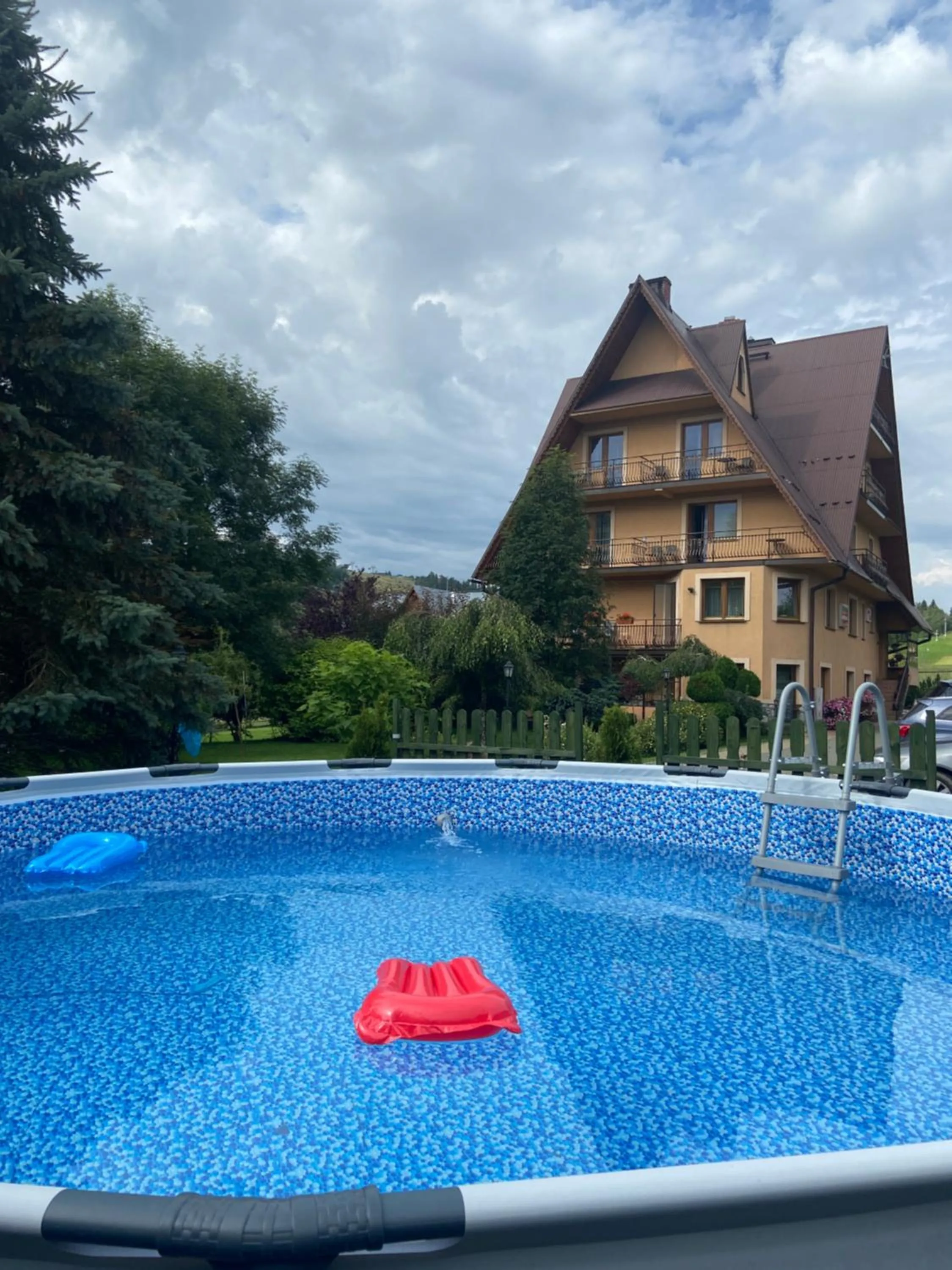 Pool view in Pokoje gościnne u Komperdow pod wyciągiem narciarskim Kaniowka
