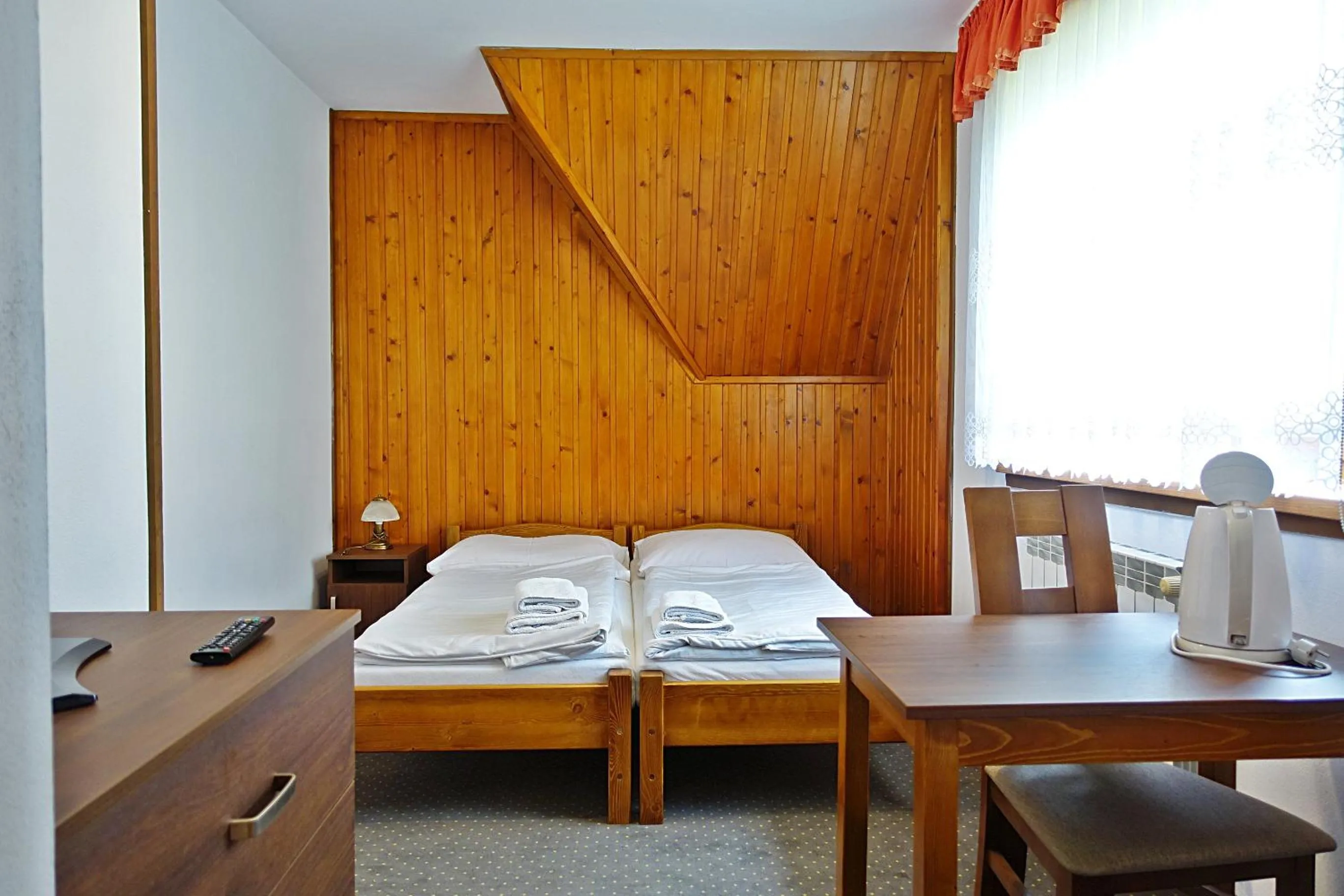 Bed in Pokoje gościnne u Komperdow pod wyciągiem narciarskim Kaniowka