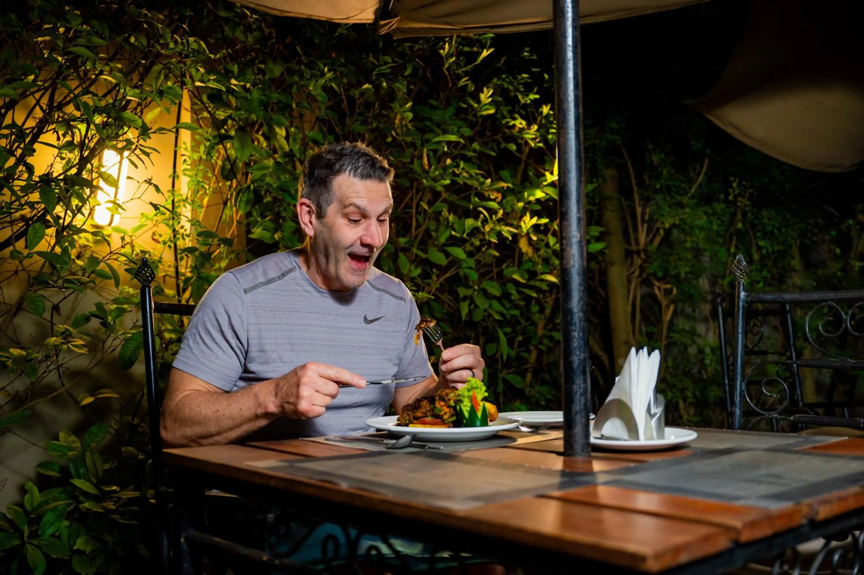 Restaurant/places to eat in Green Mountain Hotel