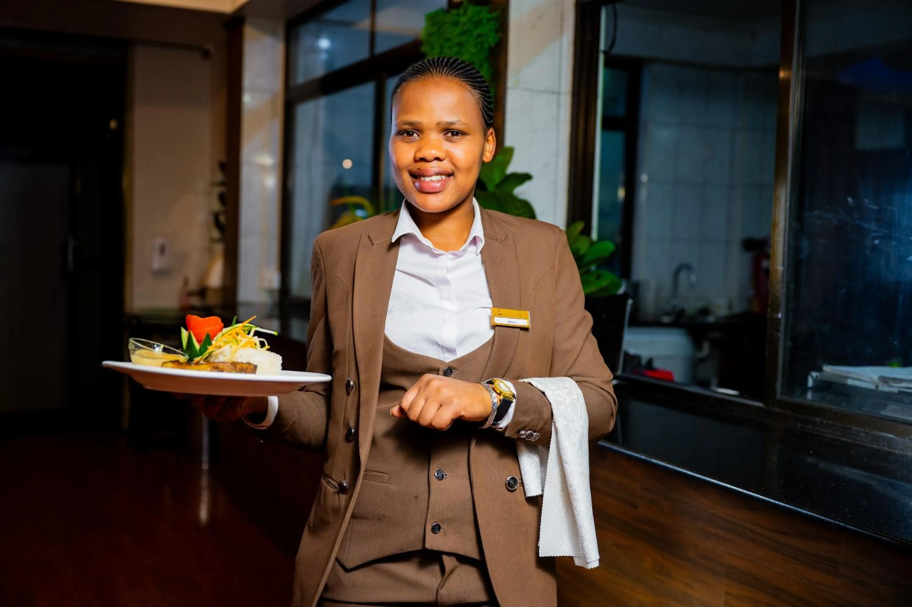 Restaurant/places to eat in Green Mountain Hotel