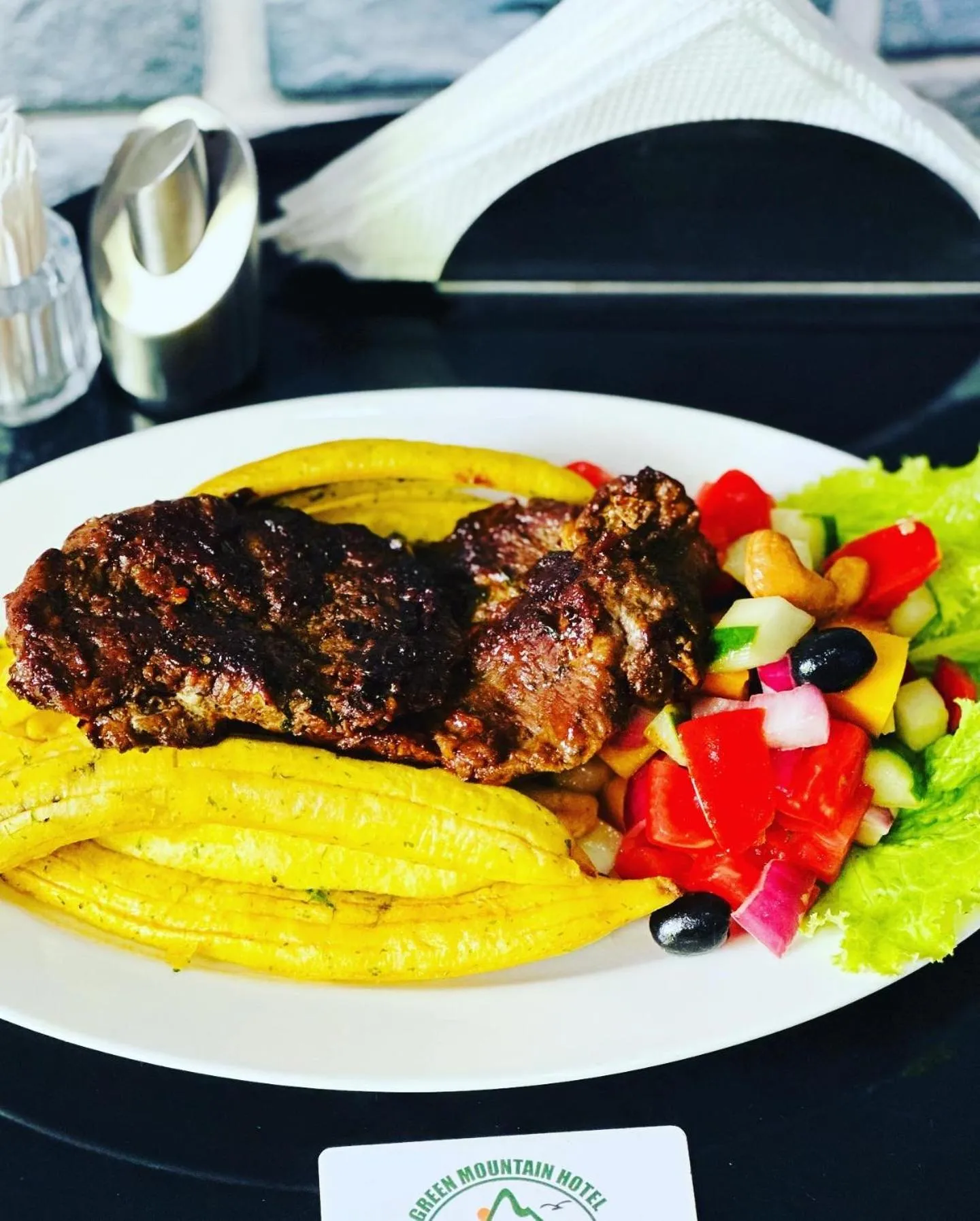 Food in Green Mountain Hotel