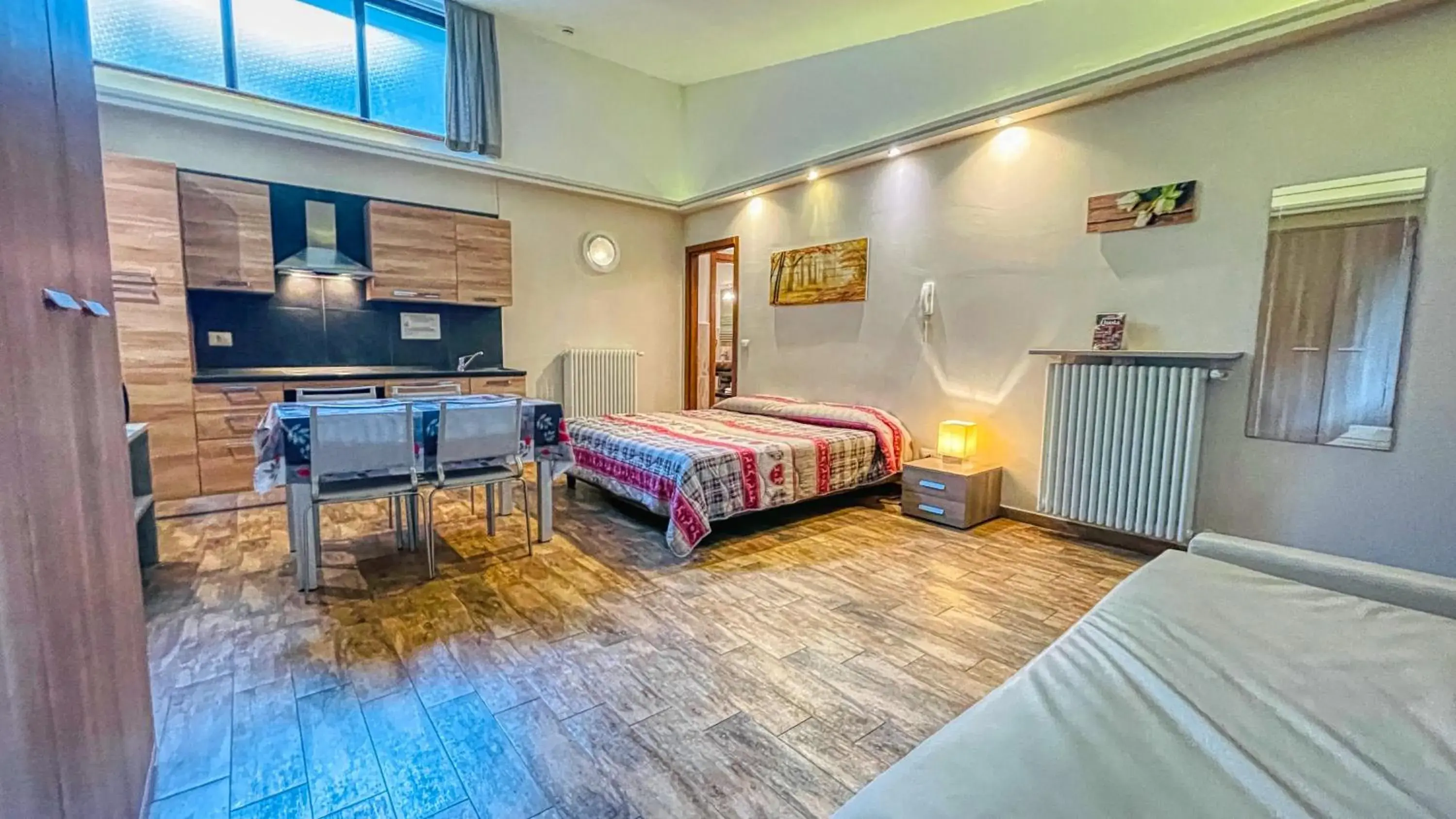 Family Studio (4 Adults) in Residence Tabor Family Studio (4 Adults) in Residence Tabor