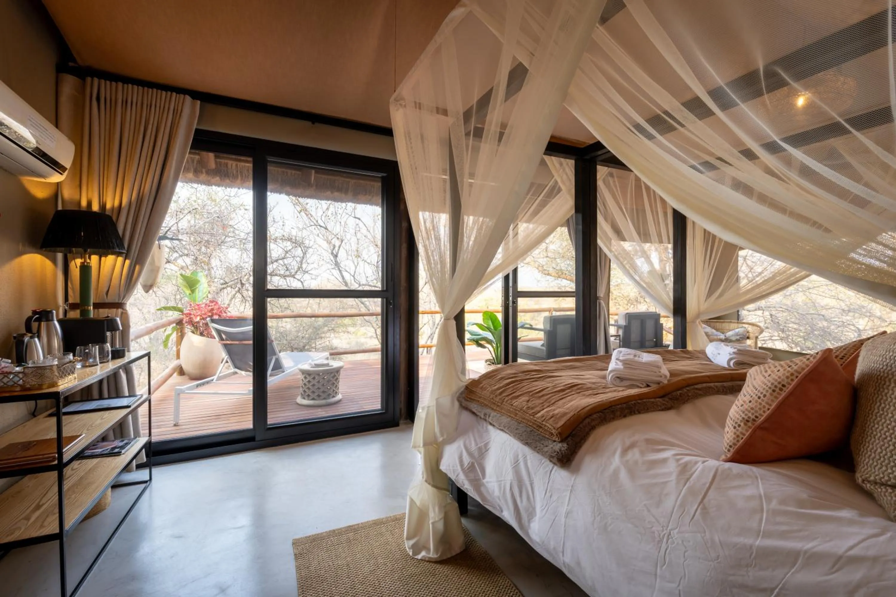 Bed in Sausage Tree Safari Camp