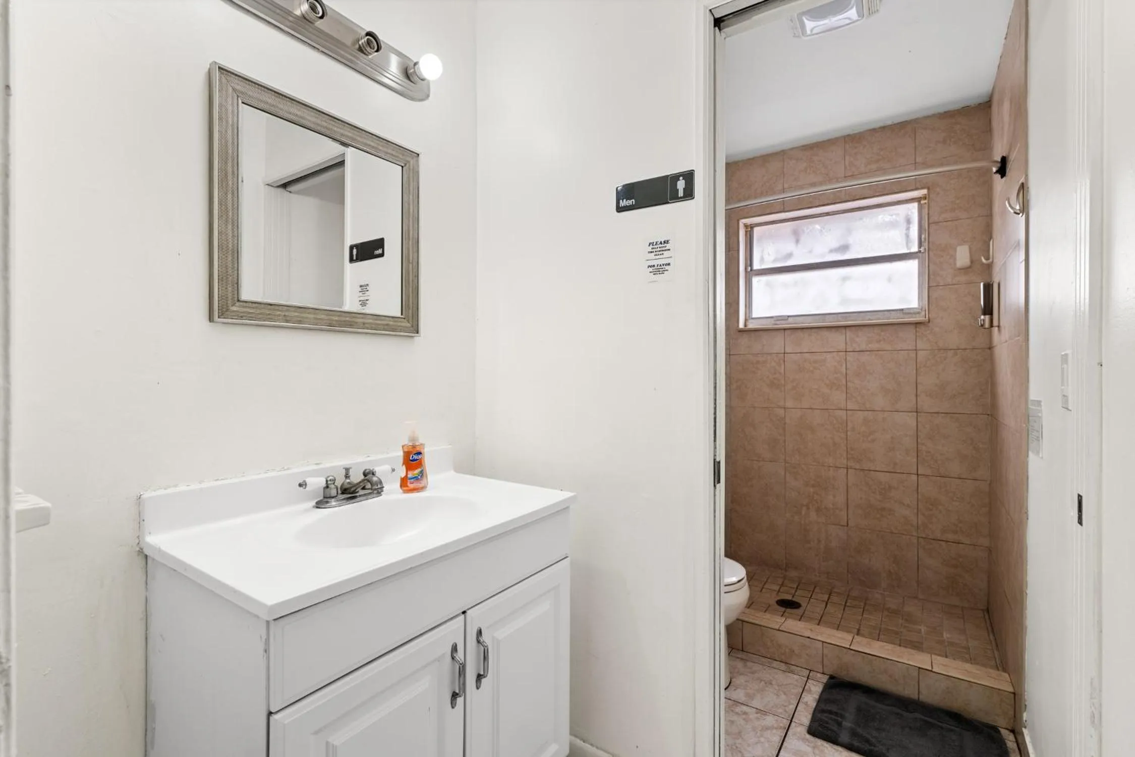 Crocodhouse early check in eight years hosting