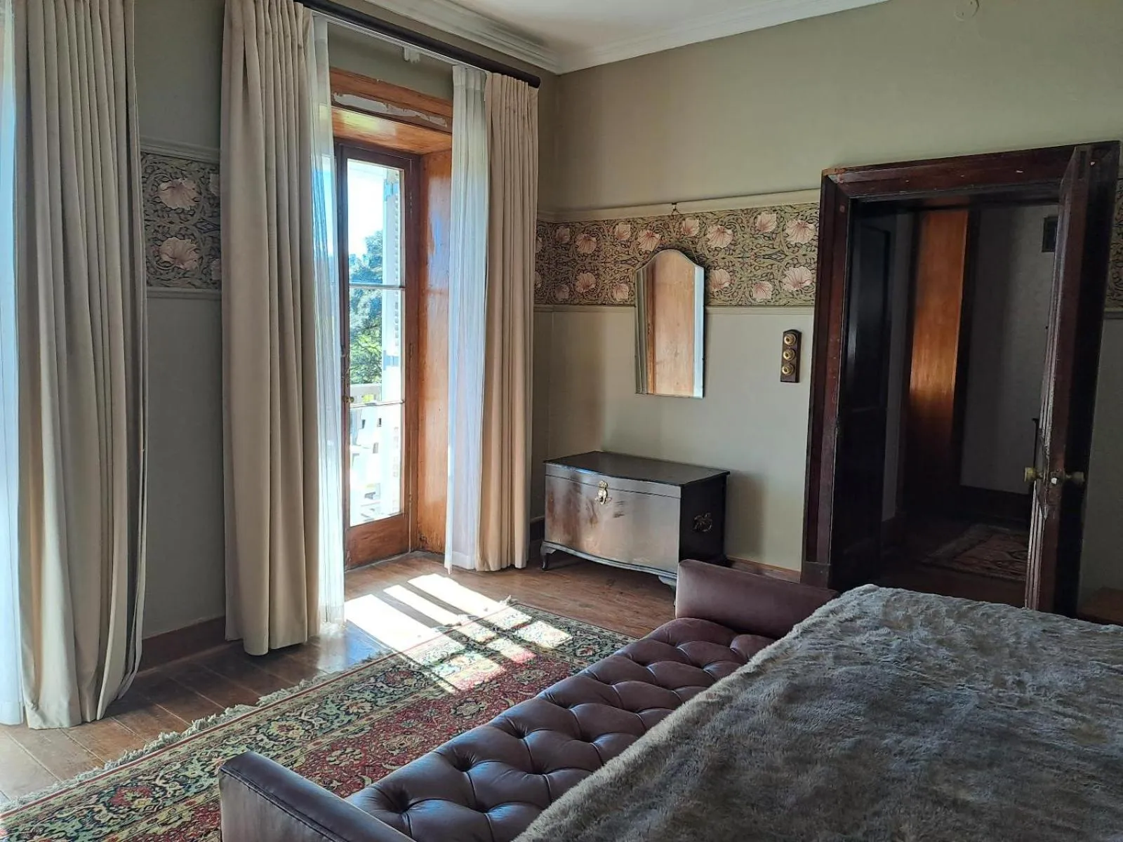 King Room - single occupancy in Portland Manor