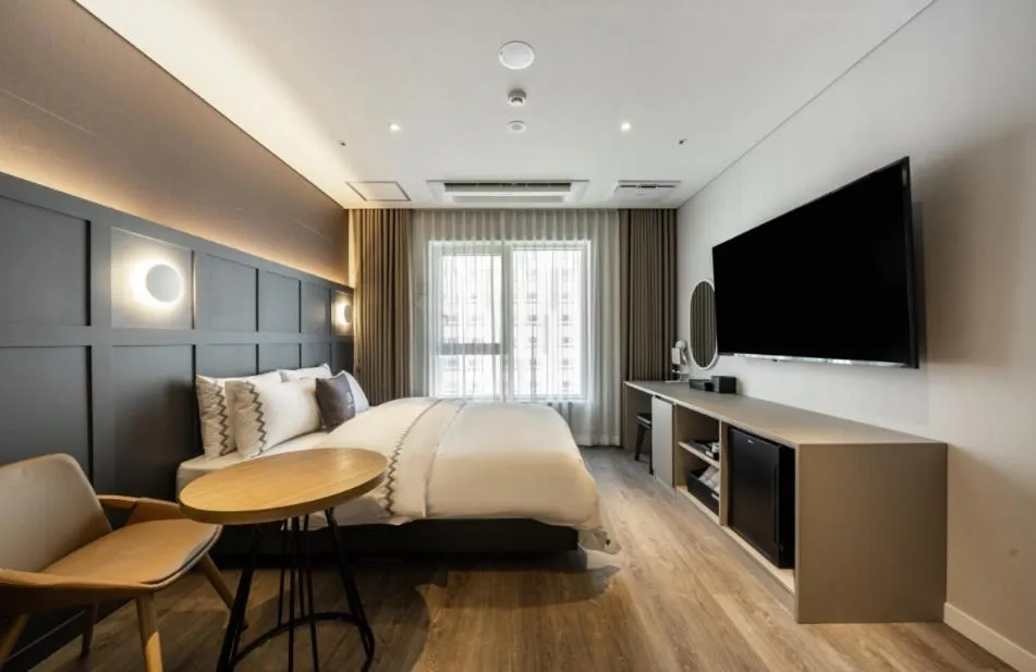 Bed in Gimpo JK Hotel