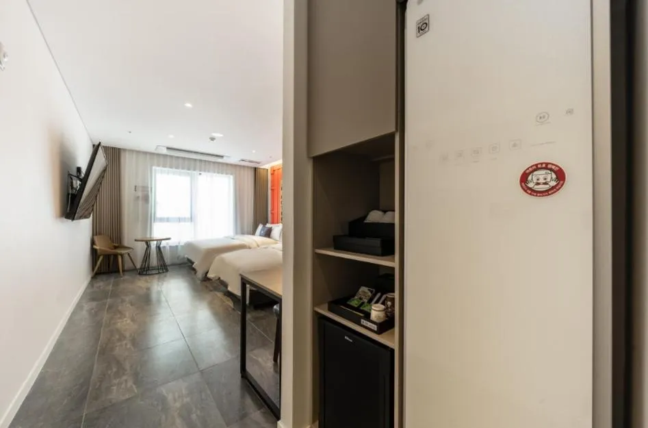 Bed in Gimpo JK Hotel