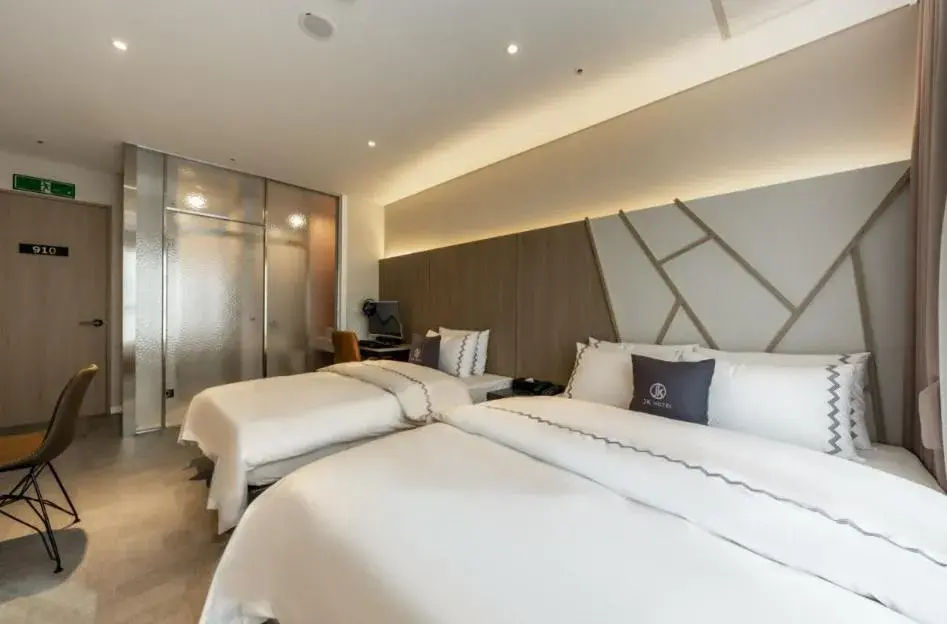 Bed in Gimpo JK Hotel Bed in Gimpo JK Hotel