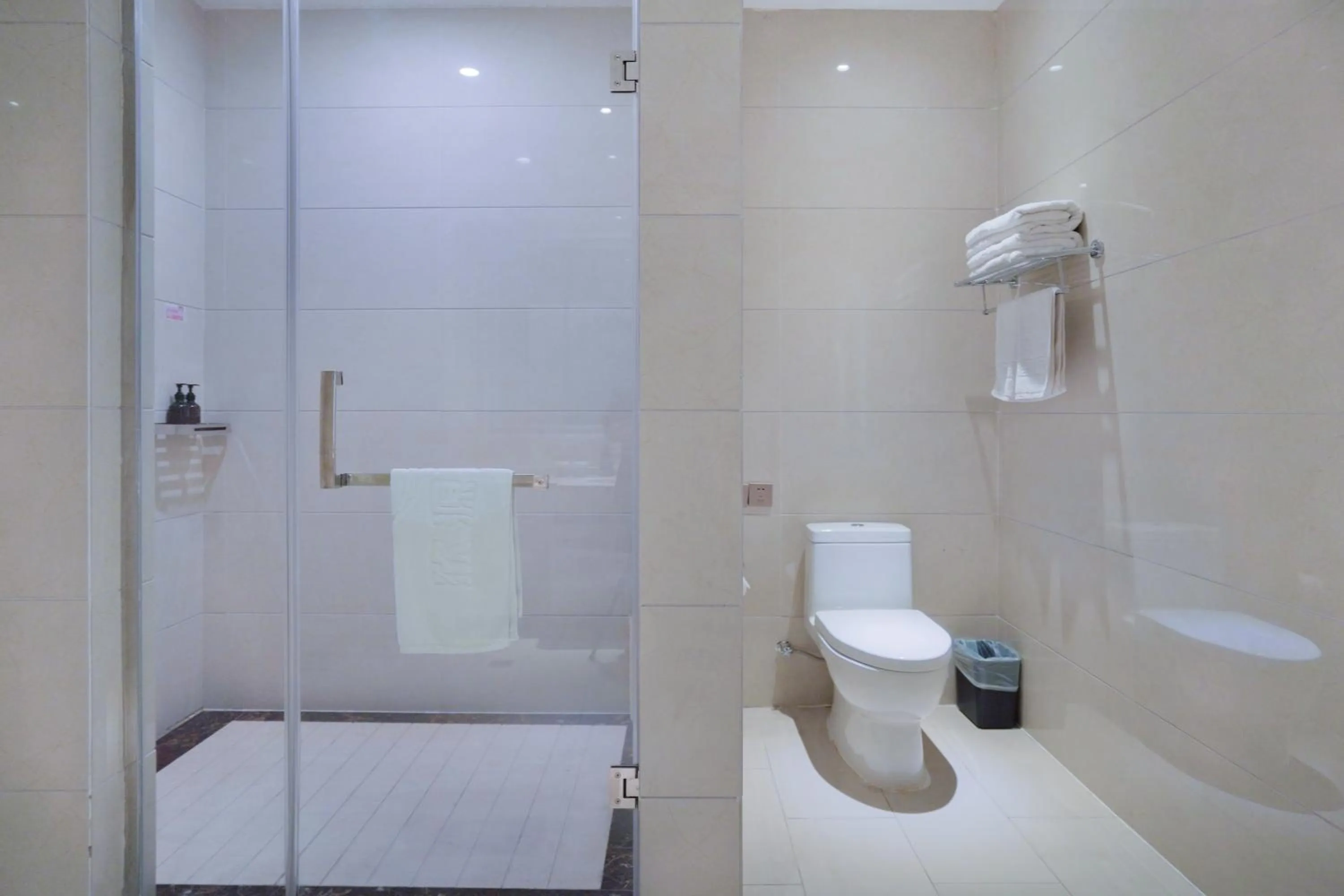 Toilet in Huashan Xinghe International Hotel