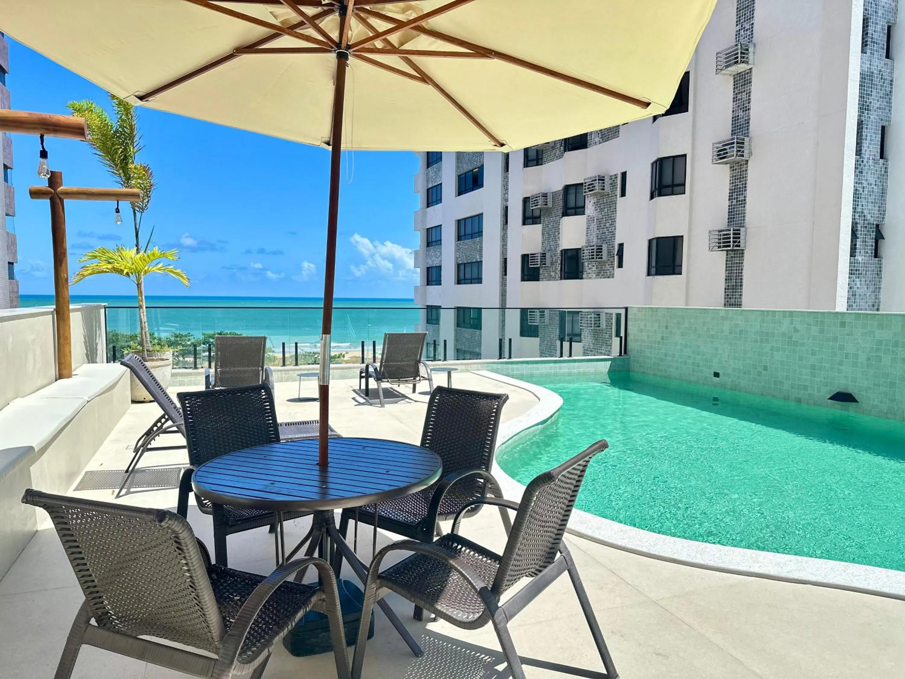 Apartamento suite na Avenida BoaViagem