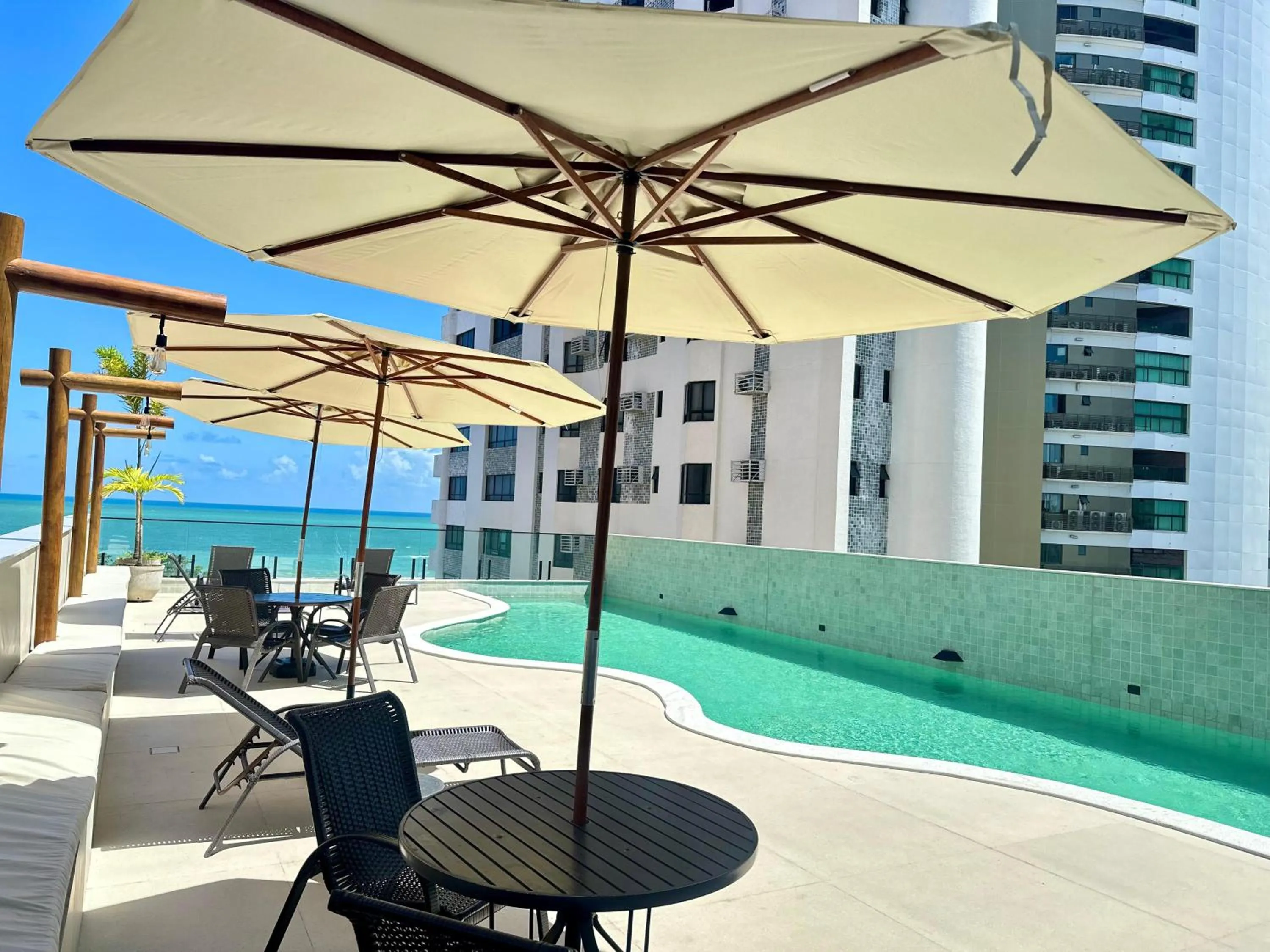 Apartamento suite na Avenida BoaViagem