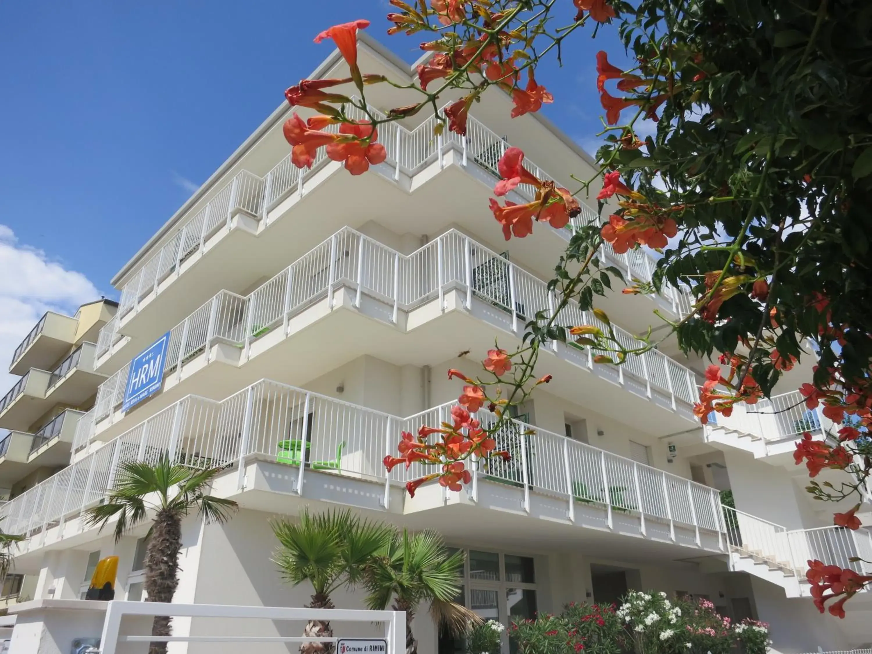 Facade/entrance, Property Building in Hotel Riva e Mare