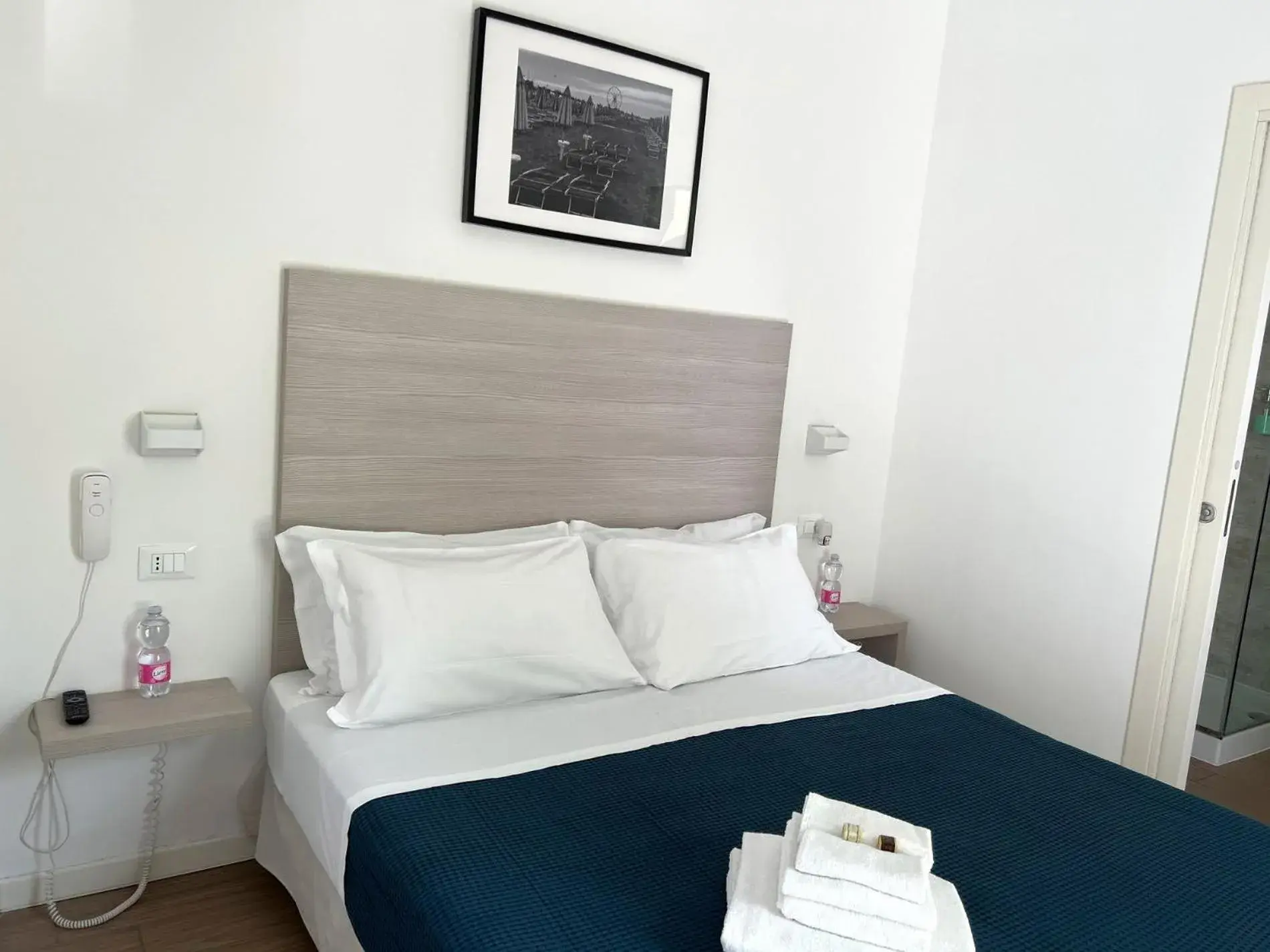 Bed in Hotel Riva e Mare