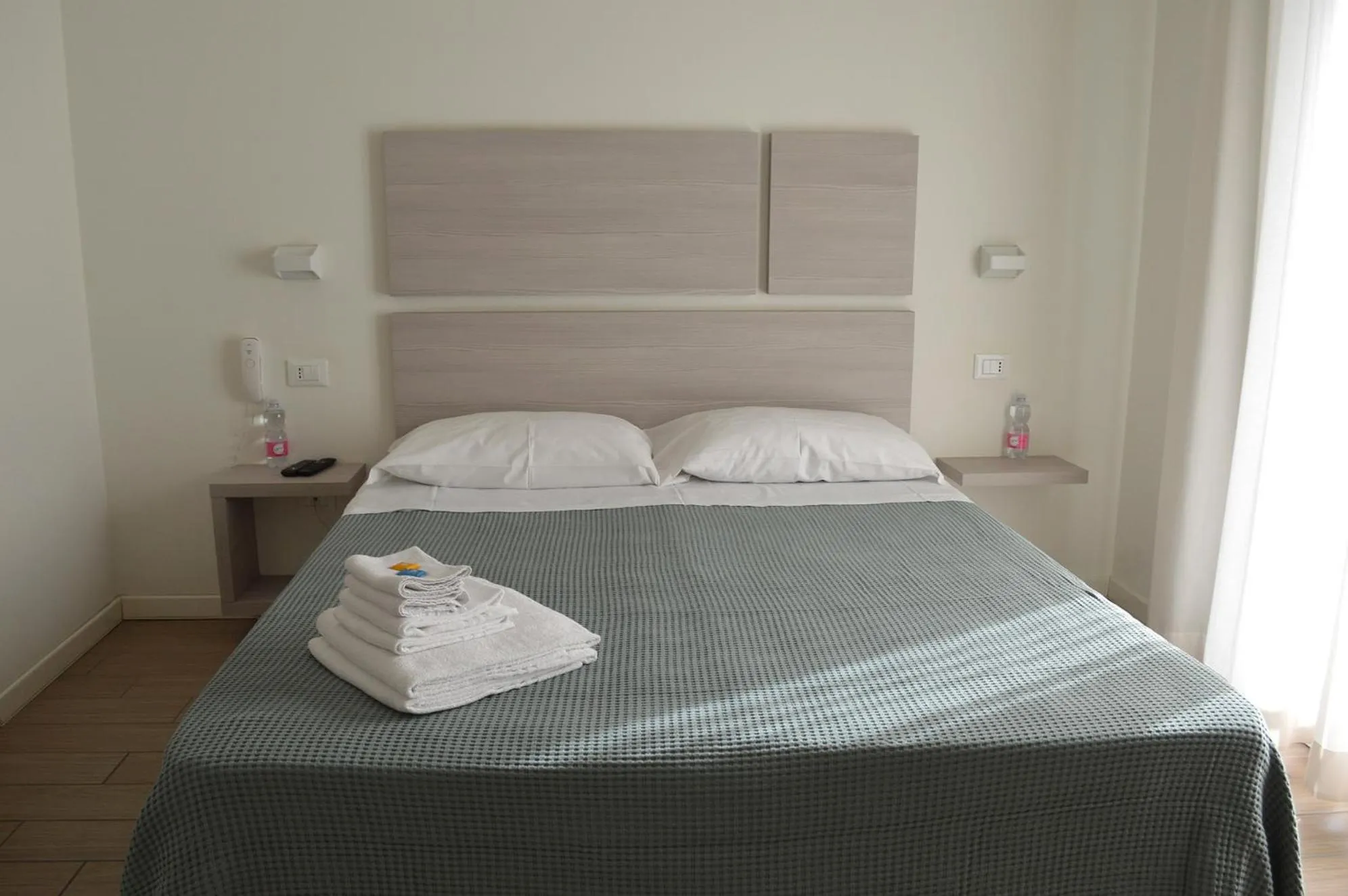 Bed in Hotel Riva e Mare