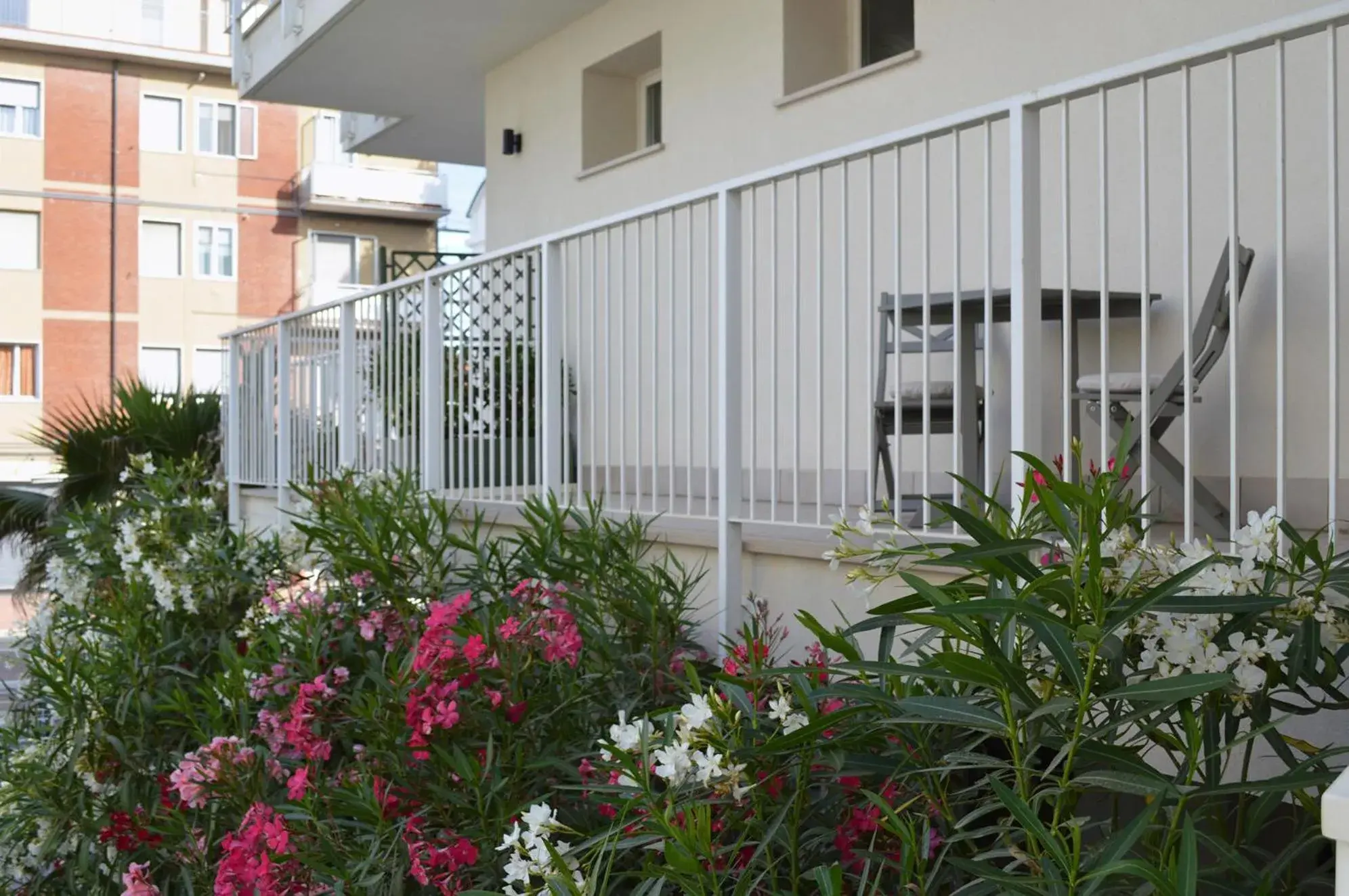 Balcony/Terrace, Property Building in Hotel Riva e Mare
