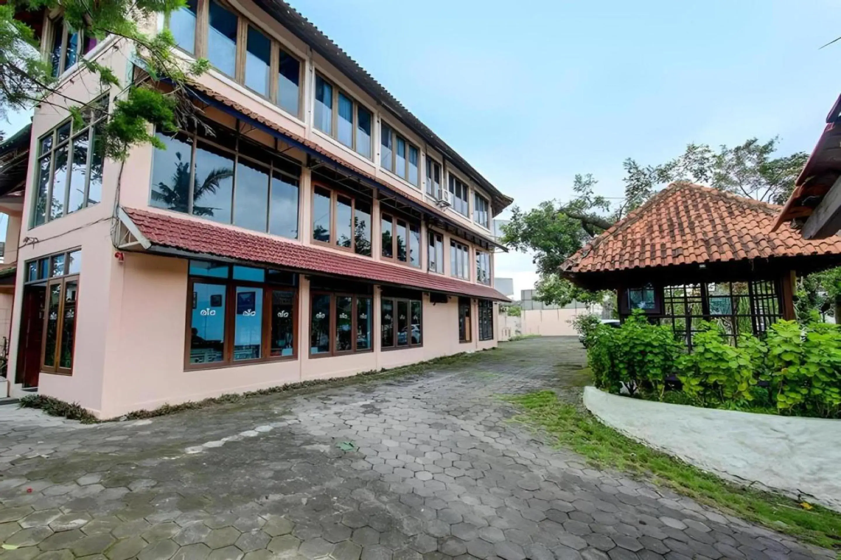 Property building in Belvilla Y Resort Near Central Ubud Property building in Belvilla Y Resort Near Central Ubud