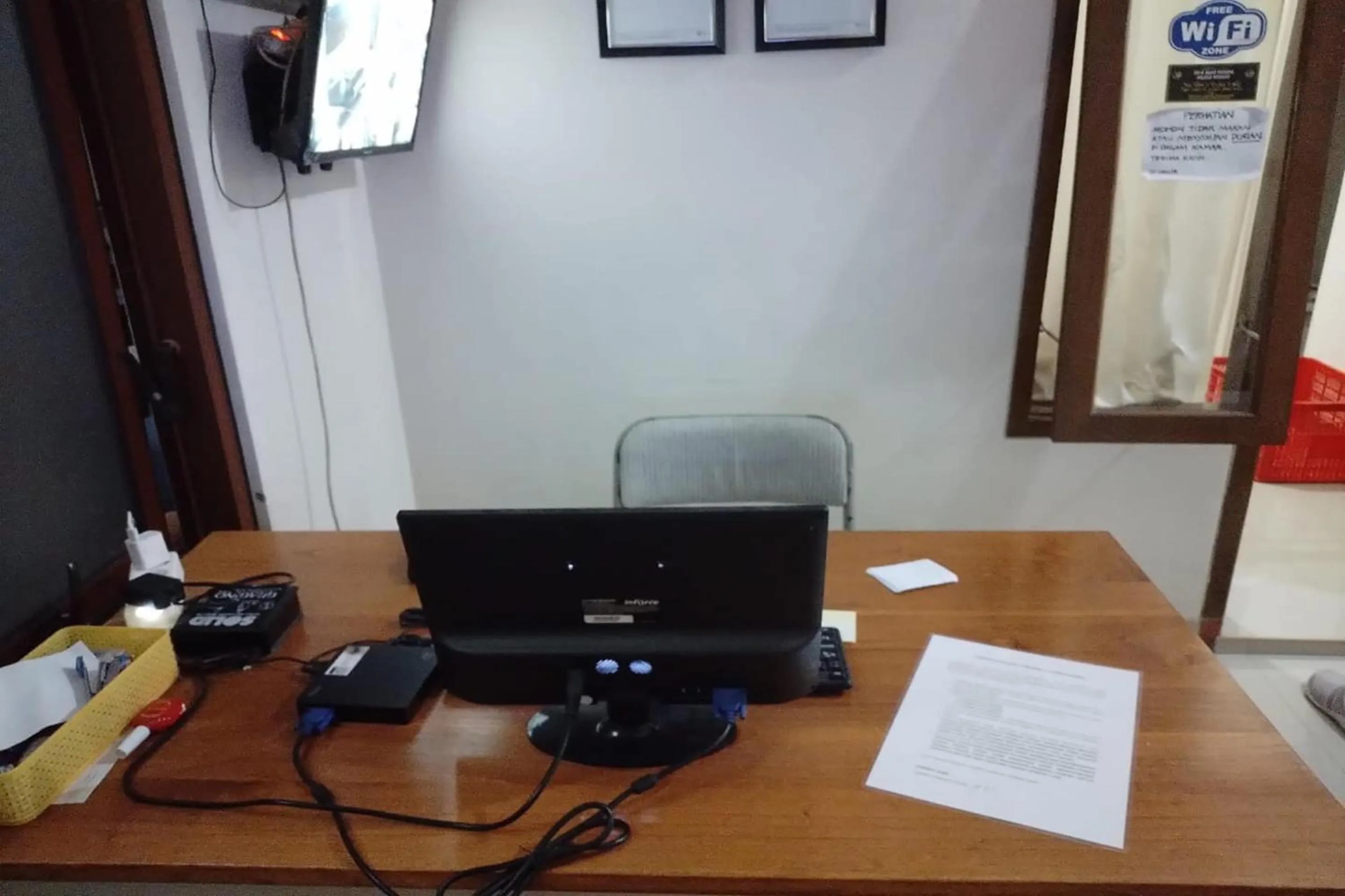 Lobby or reception in Capital O 93437 Embung Banteran CottageNearLapangan Banteran