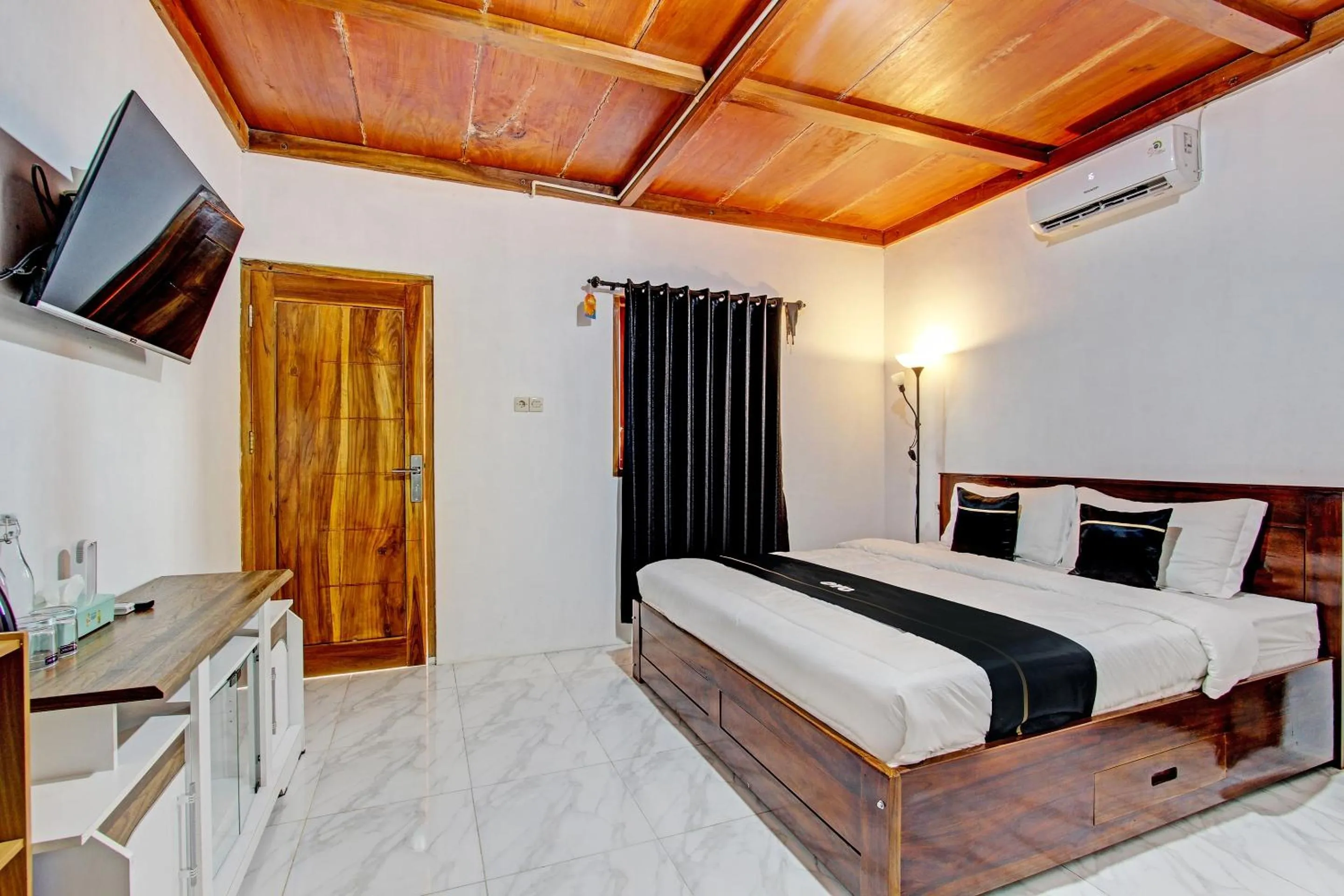 Bedroom in Capital O 93449 The Boekit Song Putri Resort