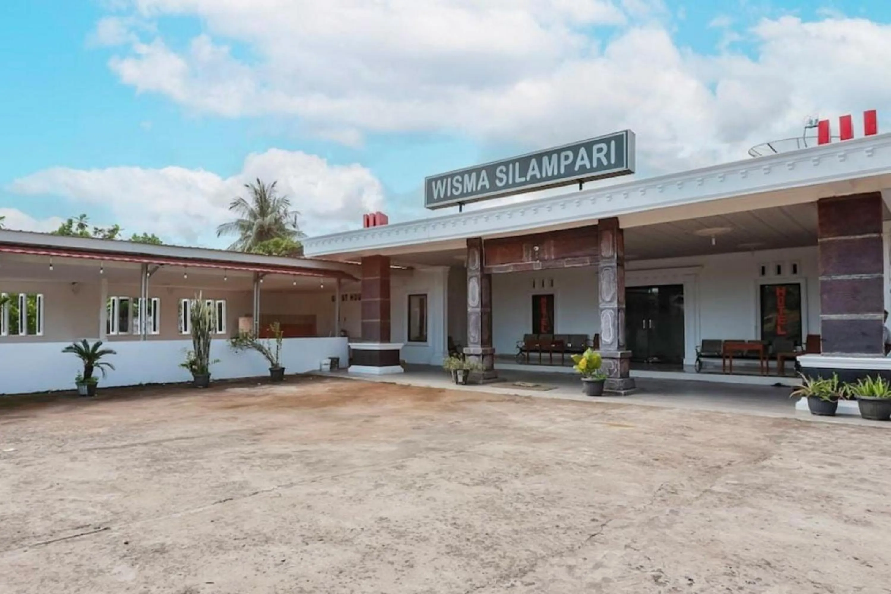 Property building in Wisma Silampari Mitra RedDoorz