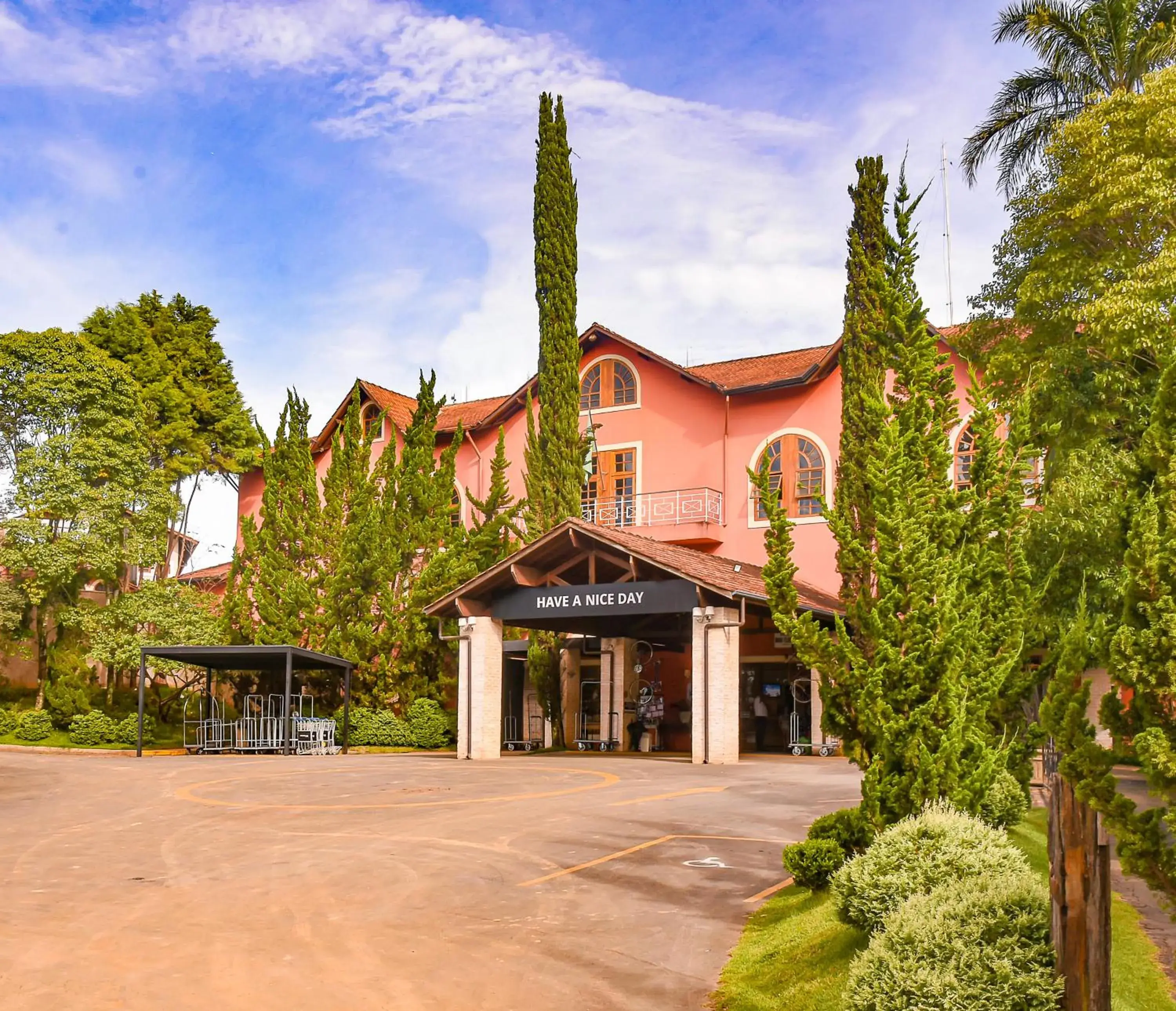 Facade/entrance in Monreale Resort Parque Aquático Facade/entrance in Monreale Resort Parque Aquático