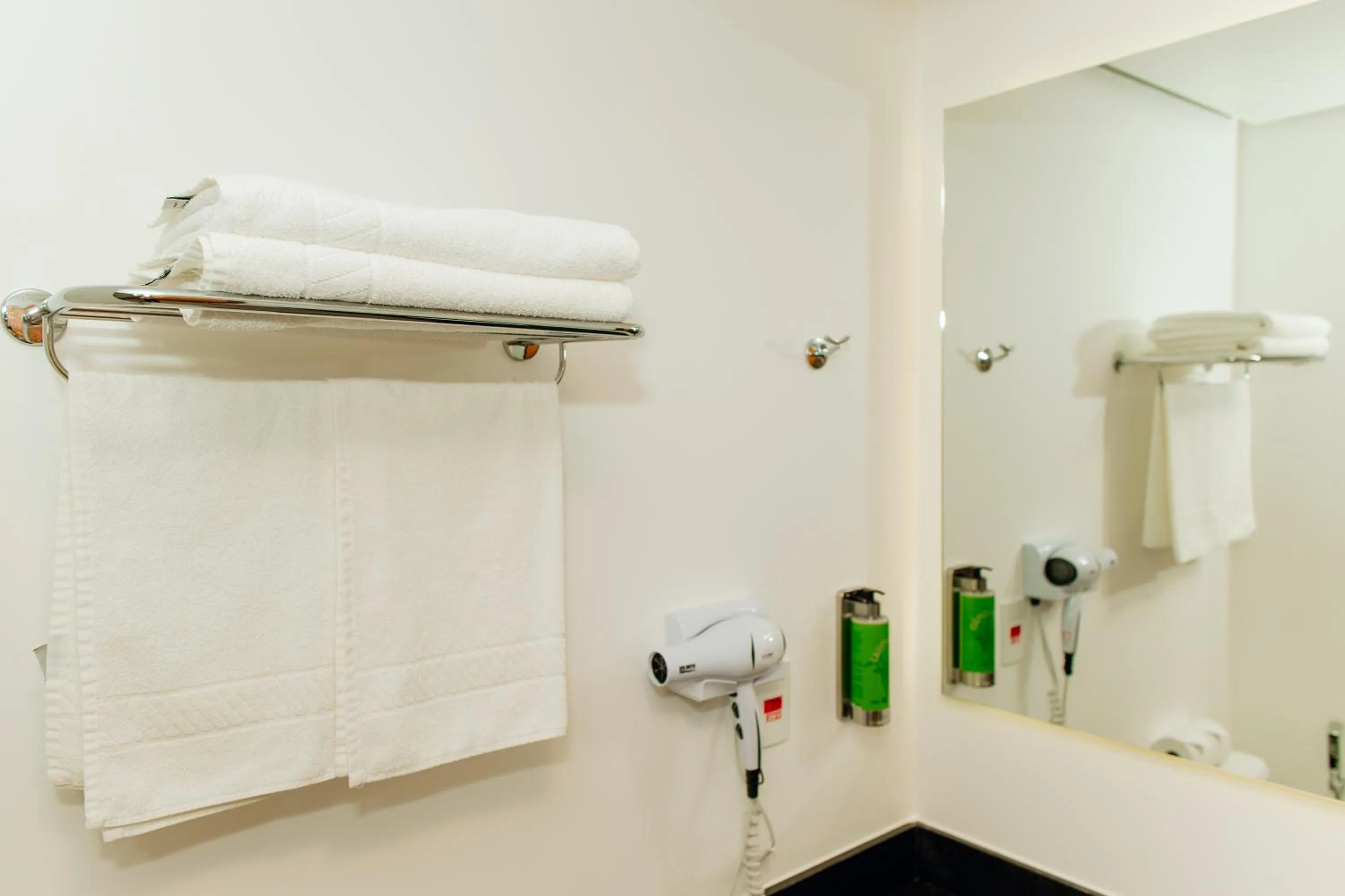 Bathroom in Monreale Resort Parque Aquático