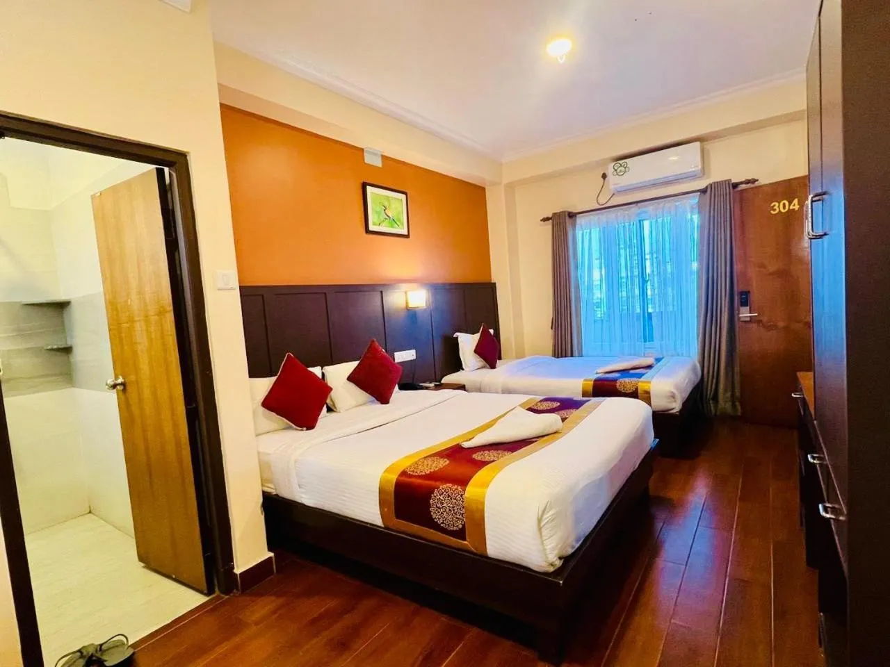 Bed in Hotel Eco Tree Pokhara