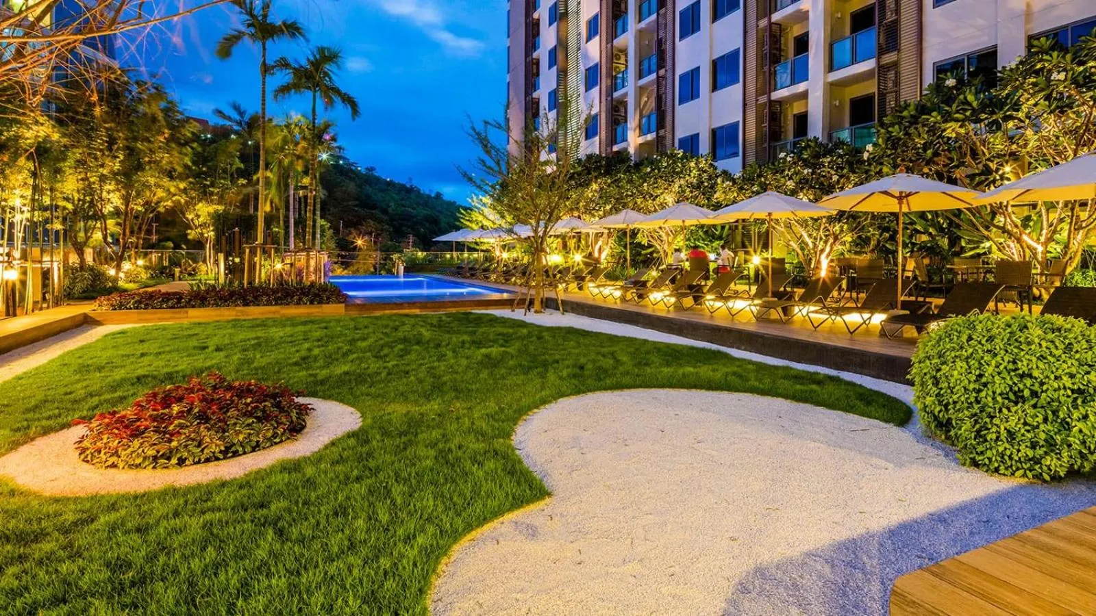 Unixx South Pattaya Sea View by MyHoliday