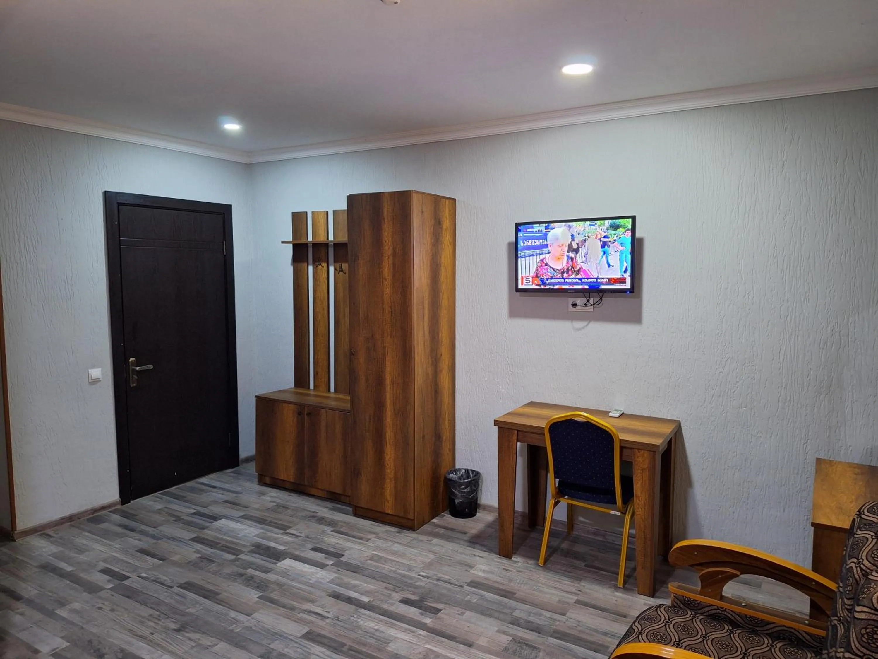 Communal lounge/ TV room in Hotel Georgian