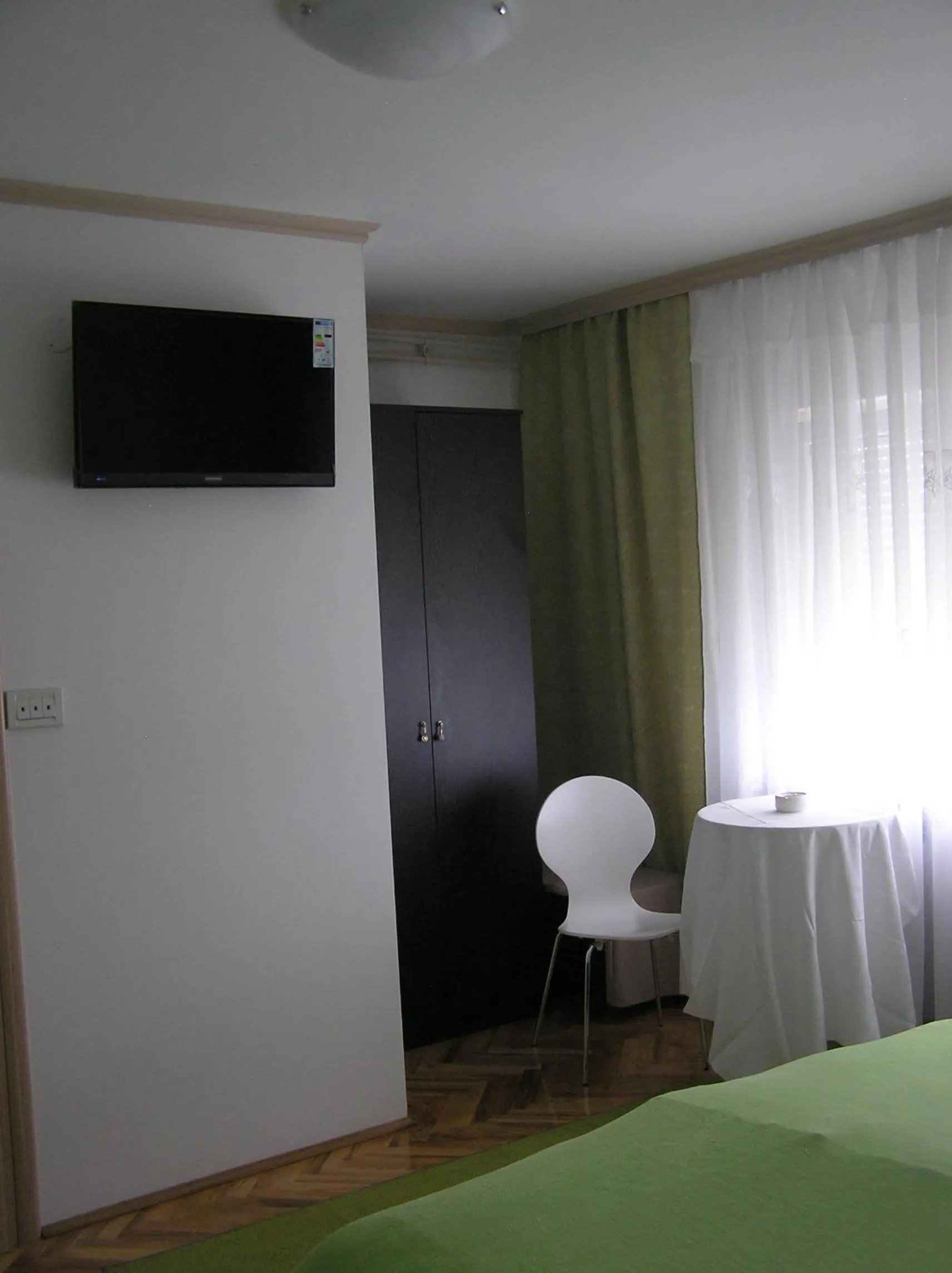 Bed in Rooms Stella