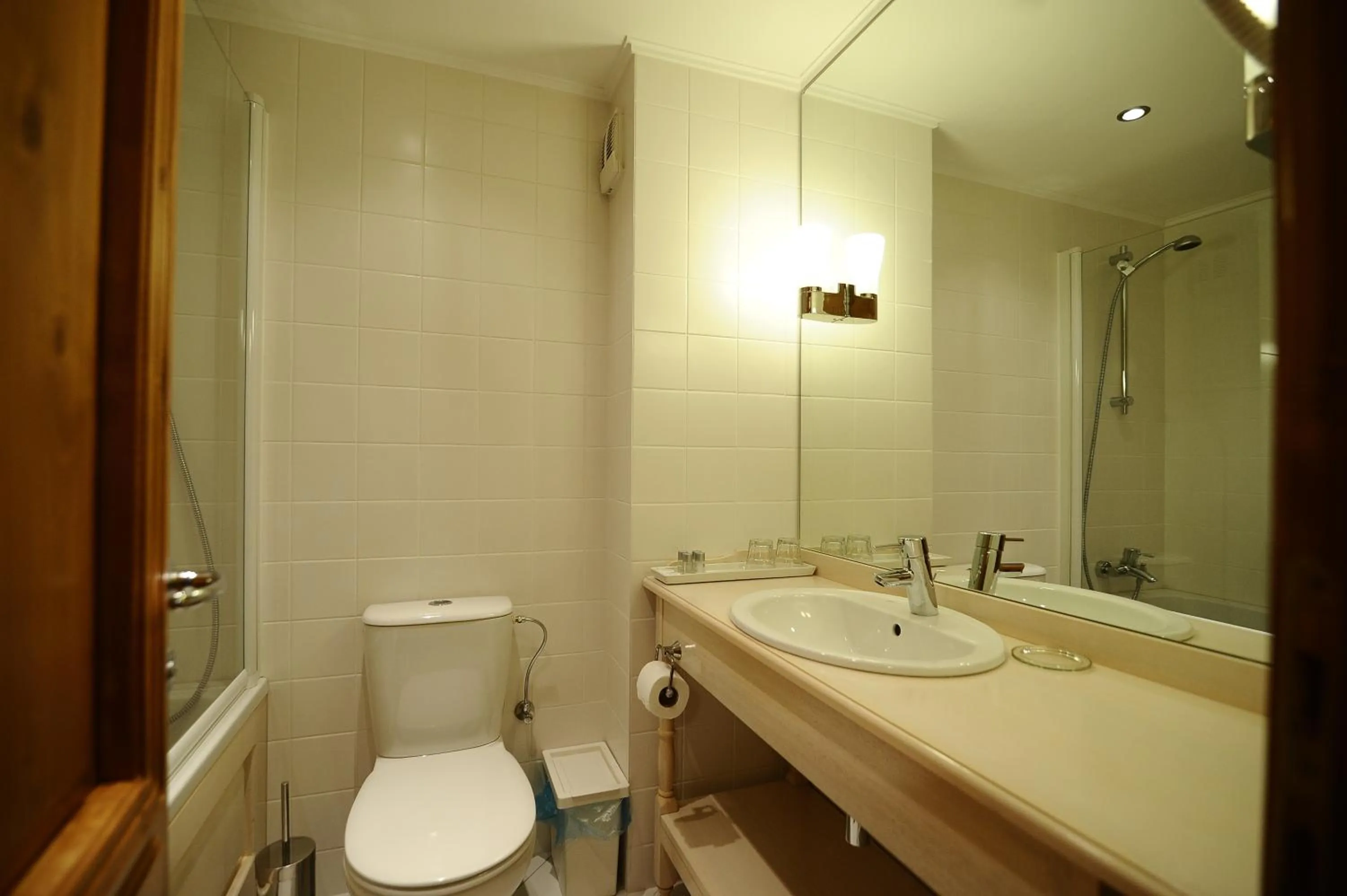 Bathroom in Pensiunea Tohanu Vechi