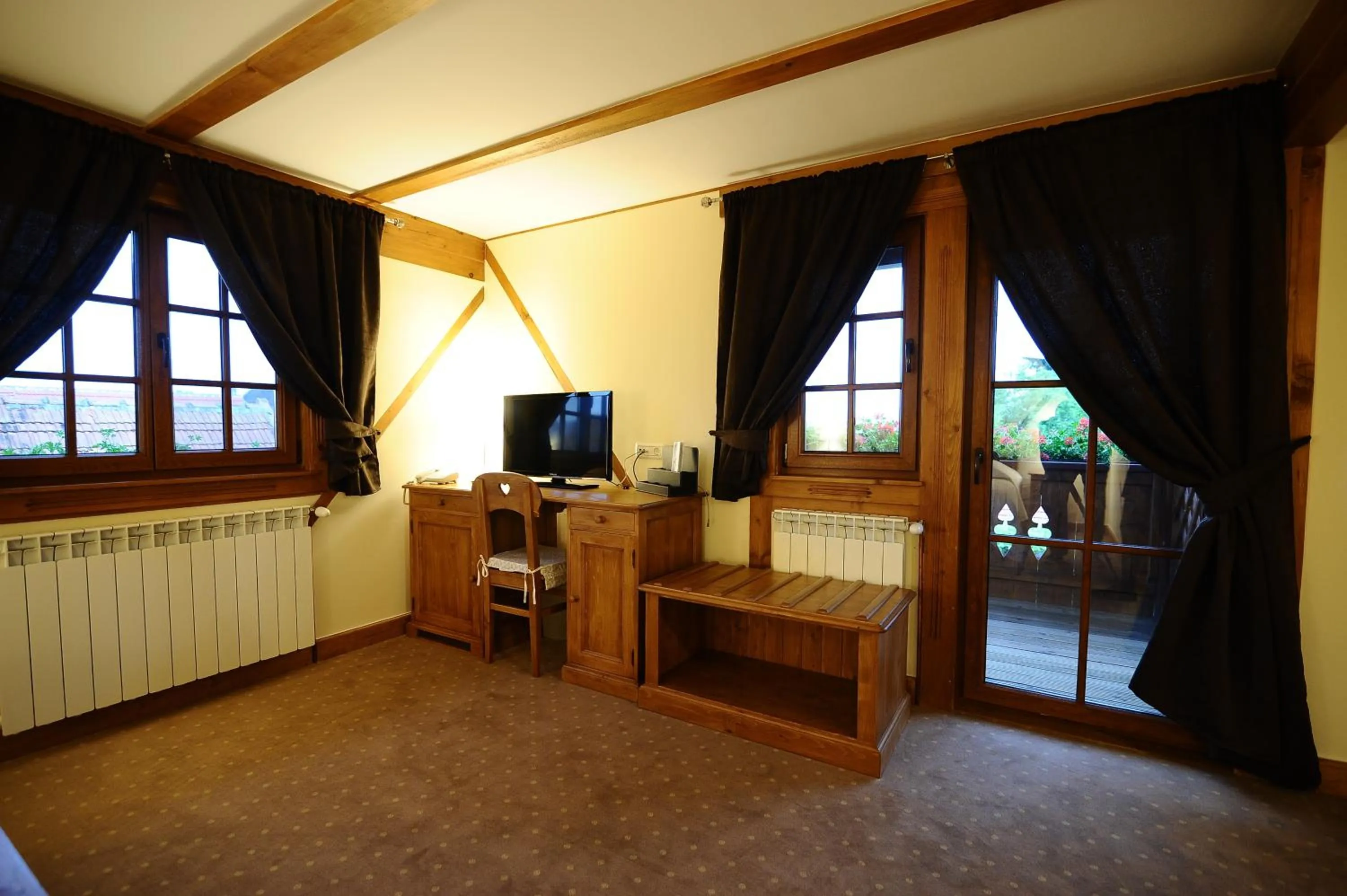 Decorative detail in Pensiunea Tohanu Vechi