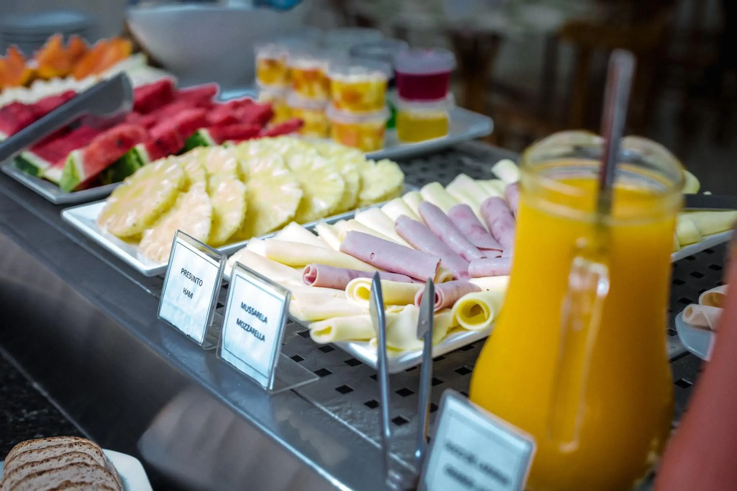 Food and drinks in San Diego Suítes Governador Valadares Food and drinks in San Diego Suítes Governador Valadares