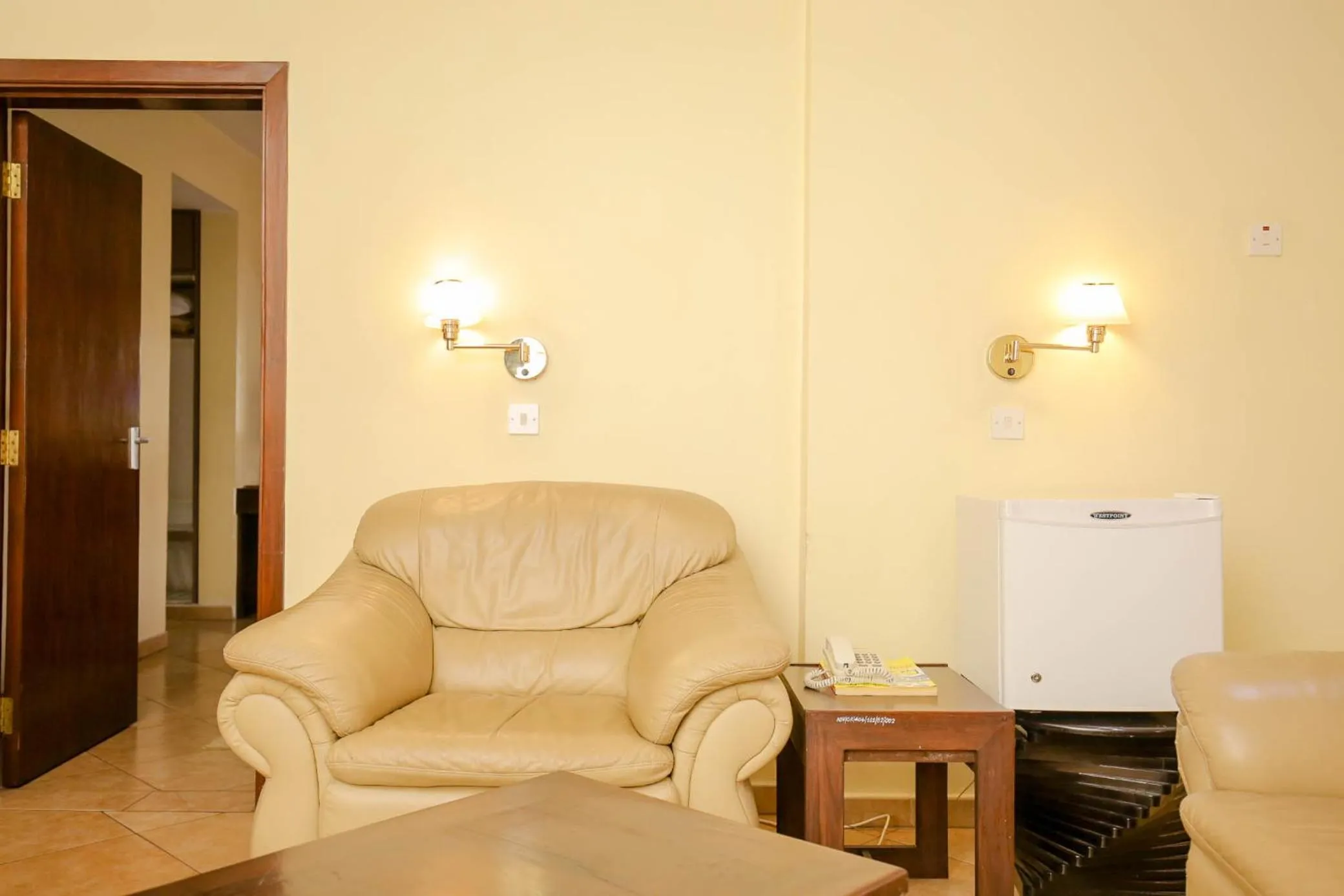 Living room in New Safari Hotel