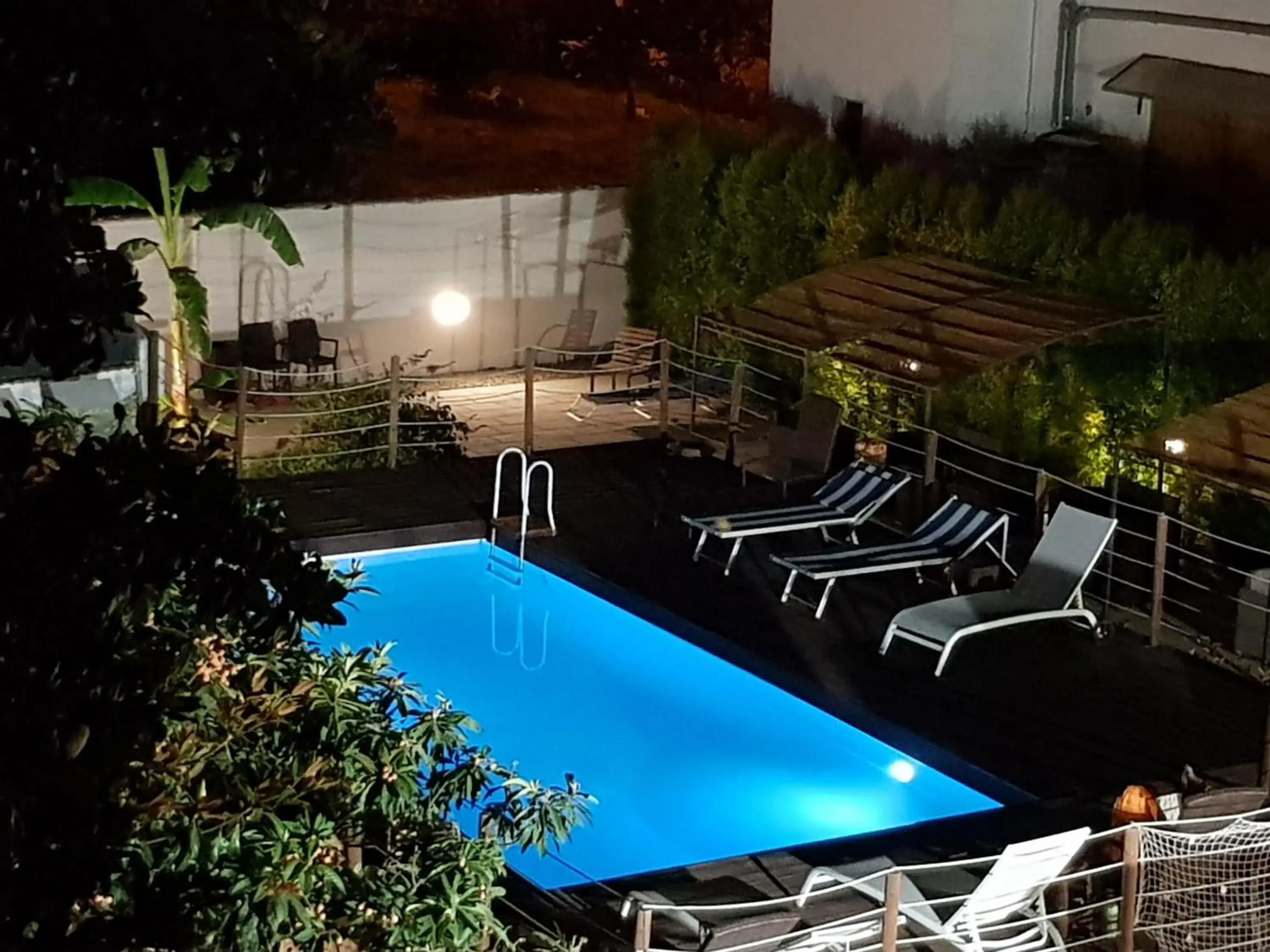Il Giardino Di Flora con Piscina & Jacuzzi Il Giardino Di Flora con Piscina & Jacuzzi
