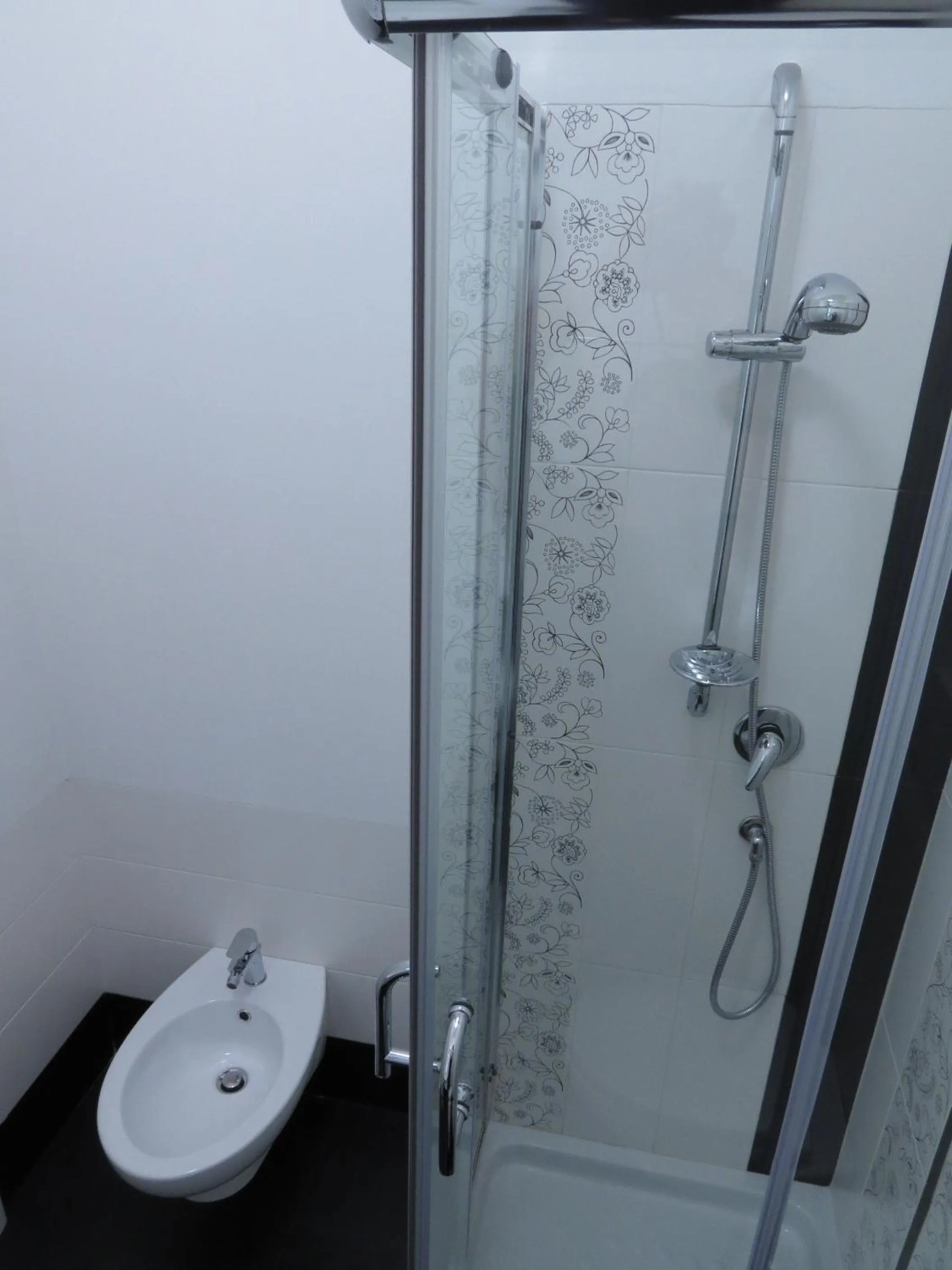 Bathroom in La Casa Del Gelso Bianco