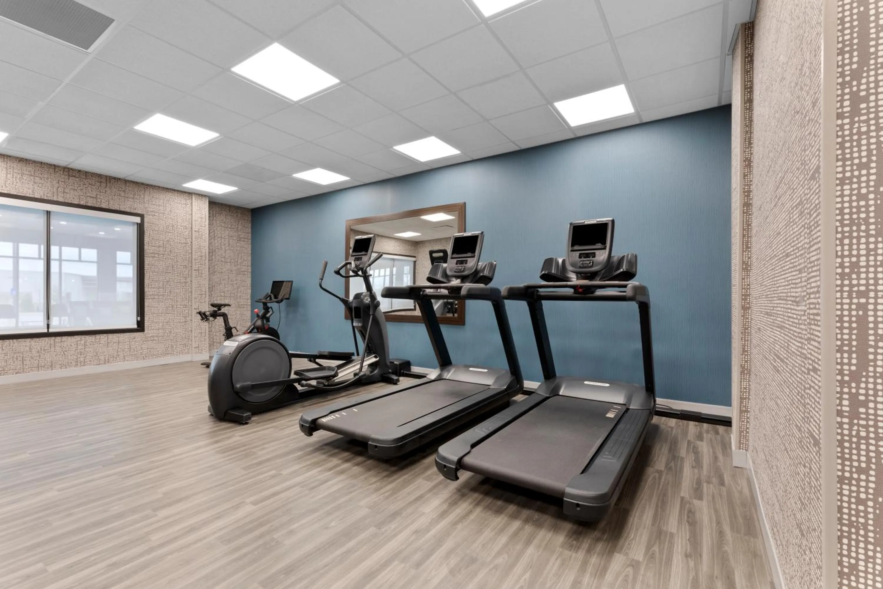 Fitness centre/facilities in Hampton Inn Saline