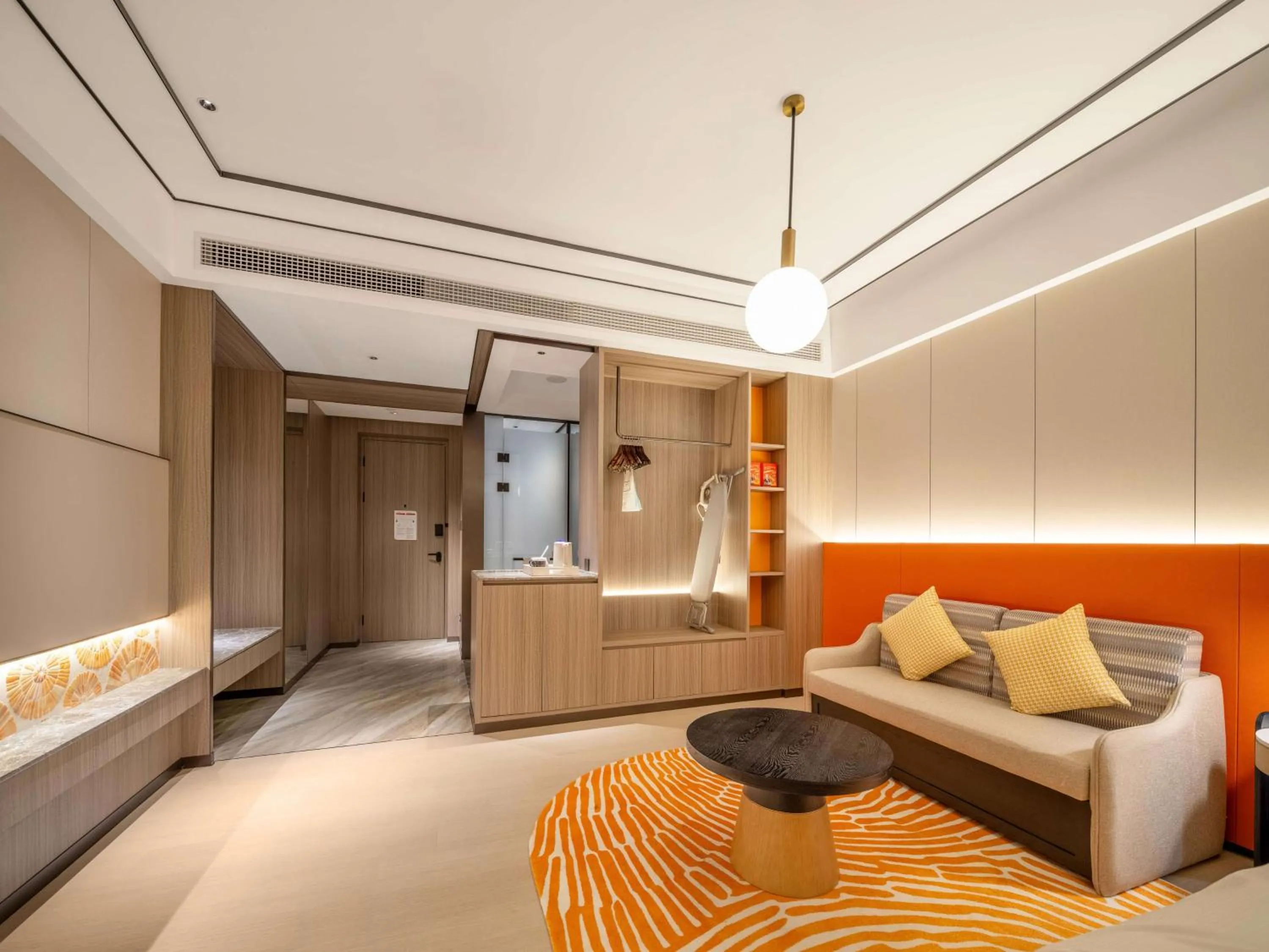 Living room, Bed in Hilton Garden Inn Jiangmen Xinhui