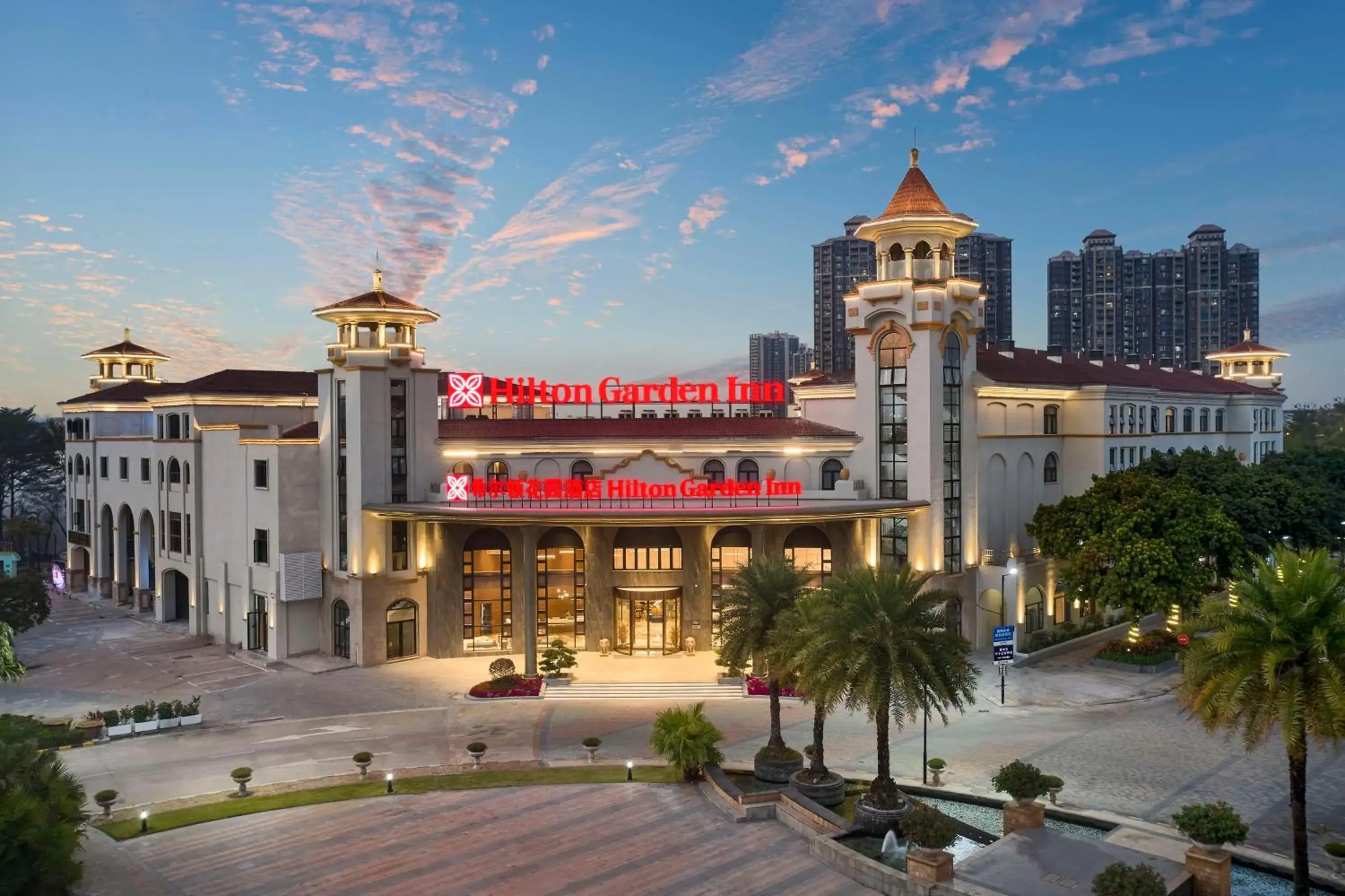 Property building in Hilton Garden Inn Huizhou North Railway Station Property building in Hilton Garden Inn Huizhou North Railway Station