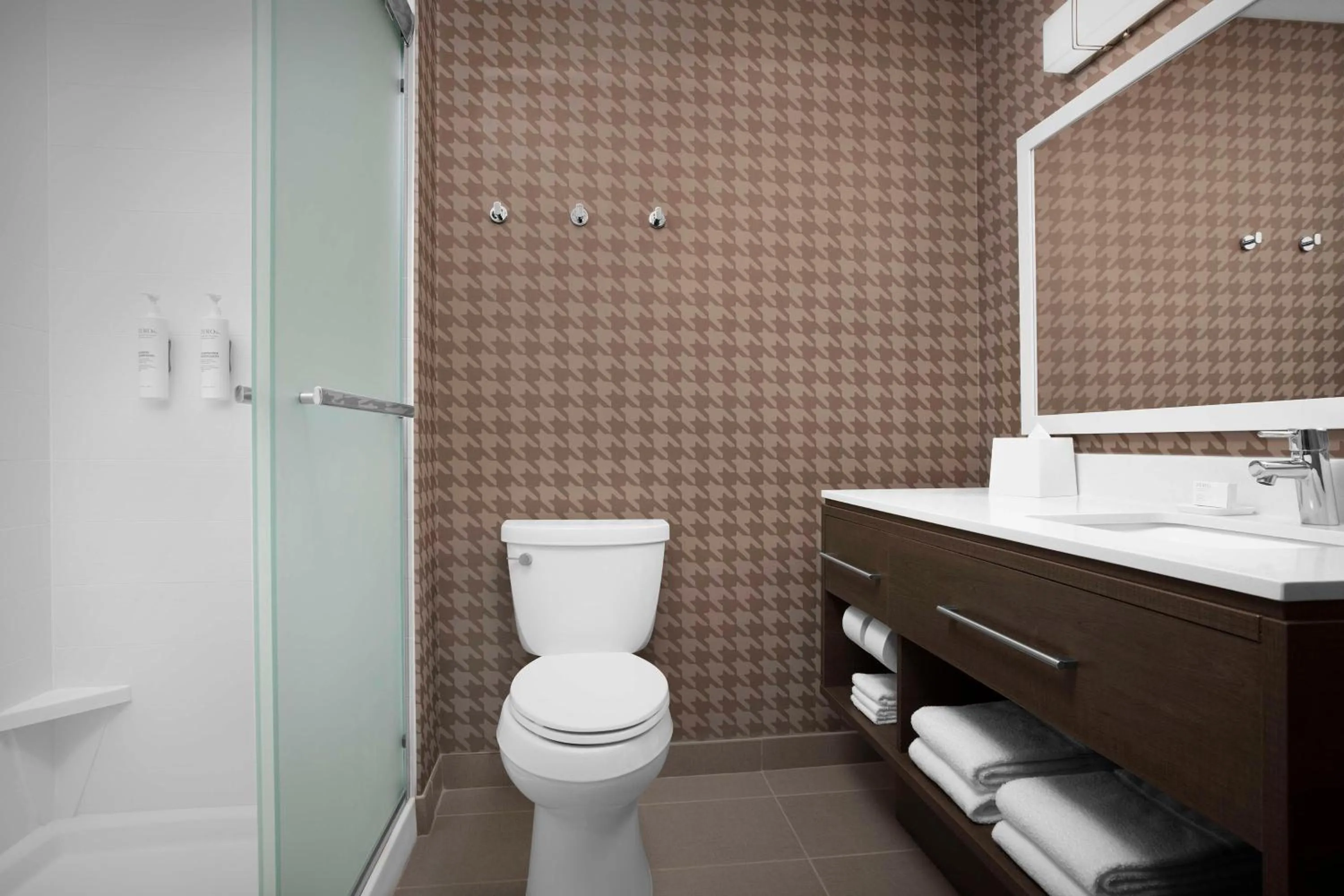 Bathroom in Home2 Suites By Hilton Phoenix North Happy Valley