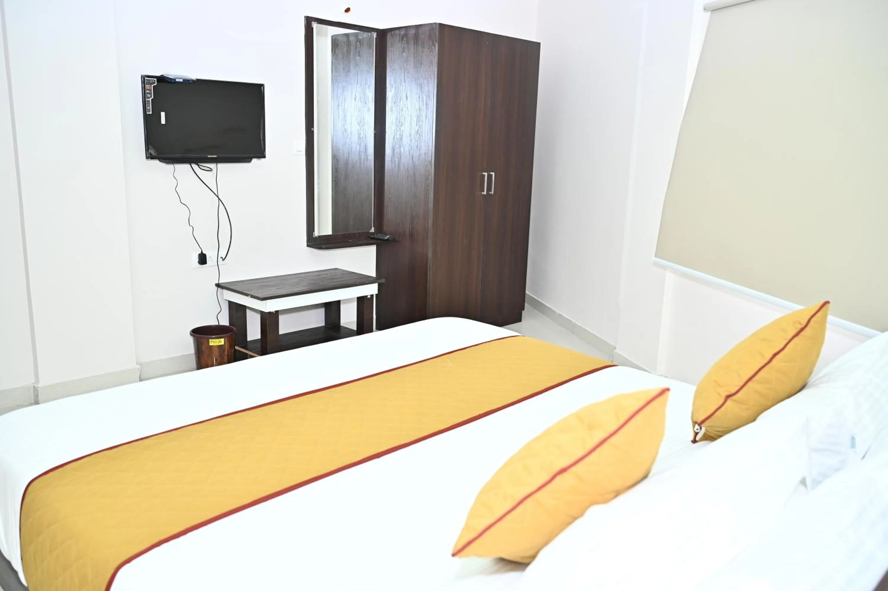 Bedroom in HOTEL SLN COMFORTS
