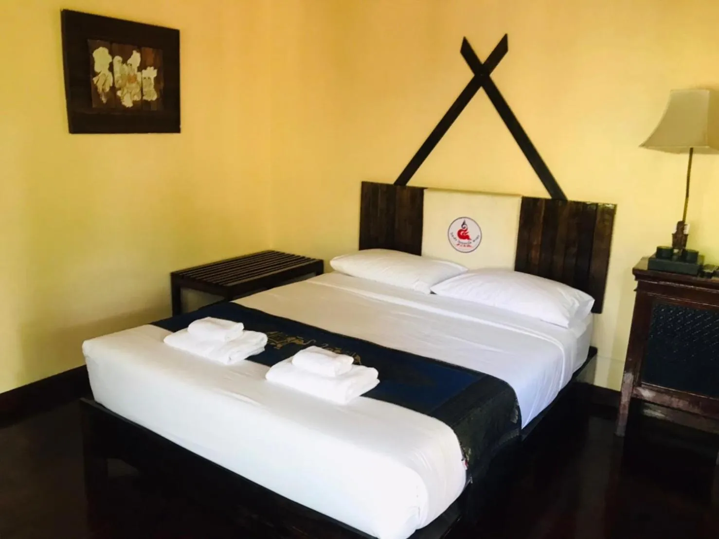 Bed in Saensukkho Hotel & Resort