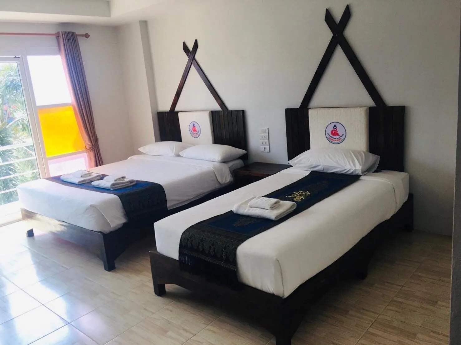 Bed in Saensukkho Hotel & Resort