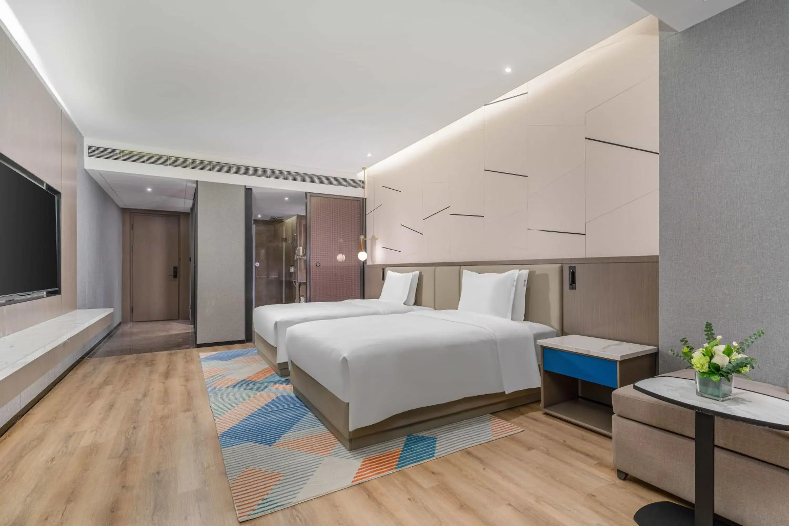 Photo of the whole room, Bed in Holiday Inn Express Lanzhou Downtown by IHG Photo of the whole room, Bed in Holiday Inn Express Lanzhou Downtown by IHG